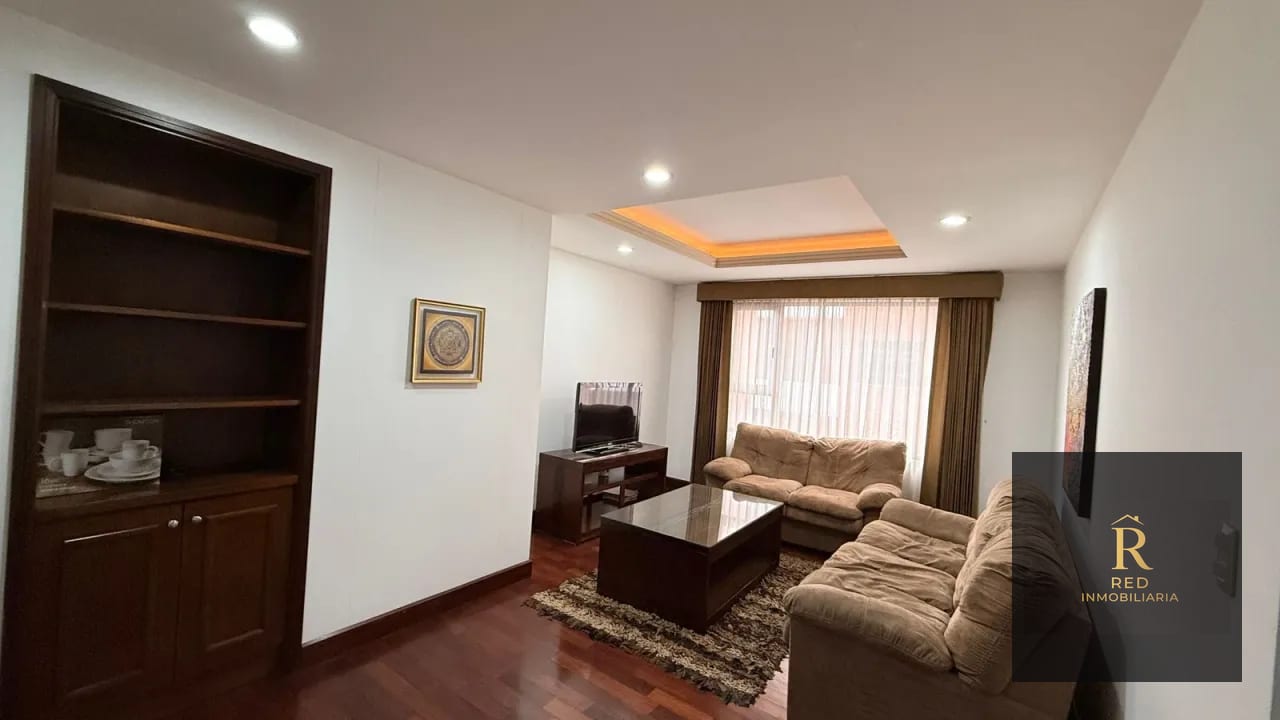 🏢 Apartamento AMUEBLADO en alquiler — Zona 10, Edificio Santa María — Apartamento en Alquiler en Zona 10, Guatemala, Ciudad — foto 1 de 10