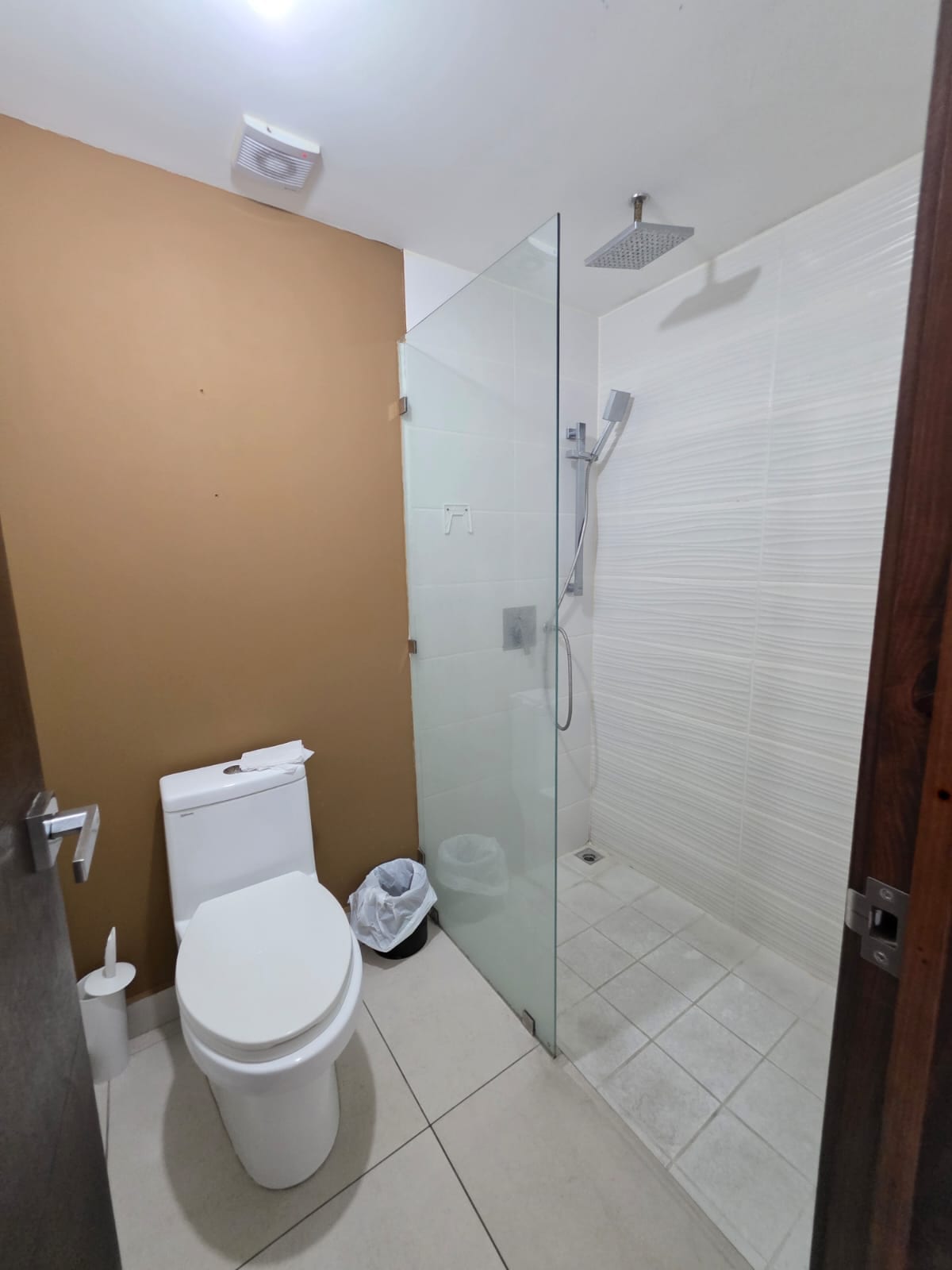 BE14 / APARTAMENTO EN RENTA DE 3 HABITACIONES — Apartamento en Alquiler en Be14, Zona 14, Guatemala, Ciudad — foto 12 de 13