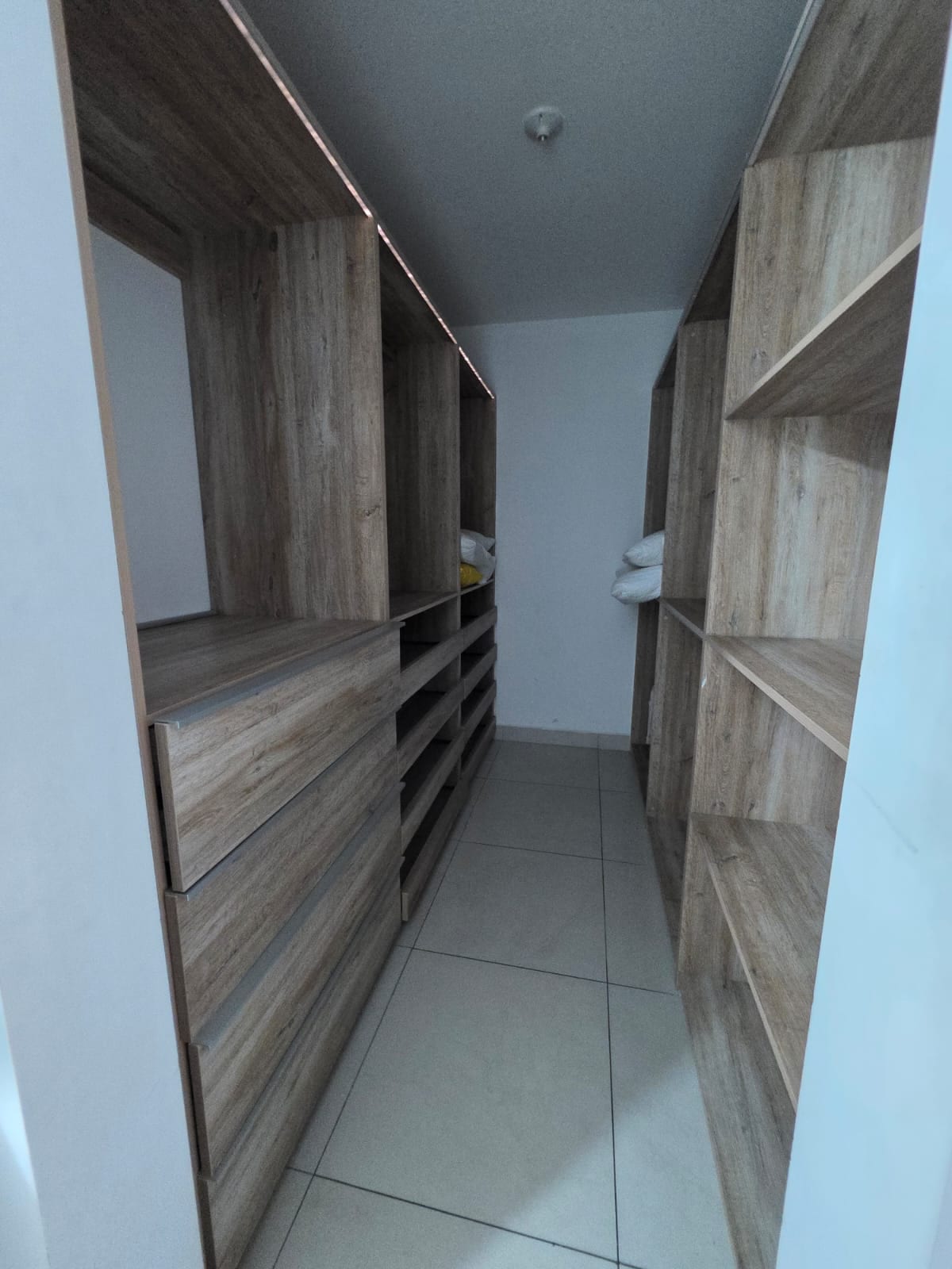 BE14 / APARTAMENTO EN RENTA DE 3 HABITACIONES — Apartamento en Alquiler en Be14, Zona 14, Guatemala, Ciudad — foto 13 de 13