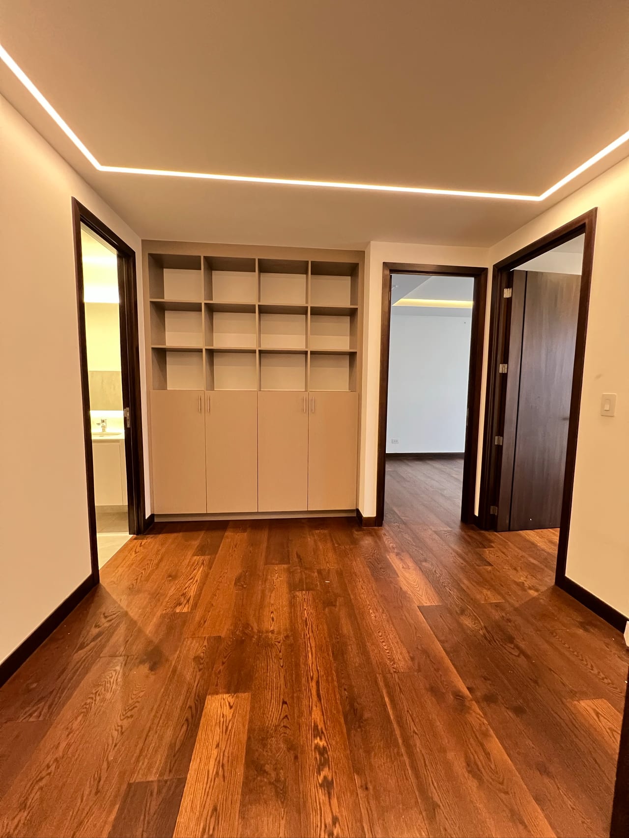 VASANTA / APARTAMENTO DE 2 HABITACIONES EN VENTA / ZONA 10 — Apartamento en Venta en Vasanta, Zona 10, Guatemala, Ciudad — foto 4 de 11