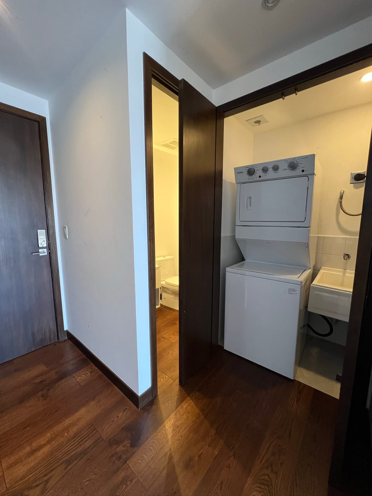 VASANTA / APARTAMENTO DE 2 HABITACIONES EN VENTA / ZONA 10 — Apartamento en Venta en Vasanta, Zona 10, Guatemala, Ciudad — foto 9 de 11