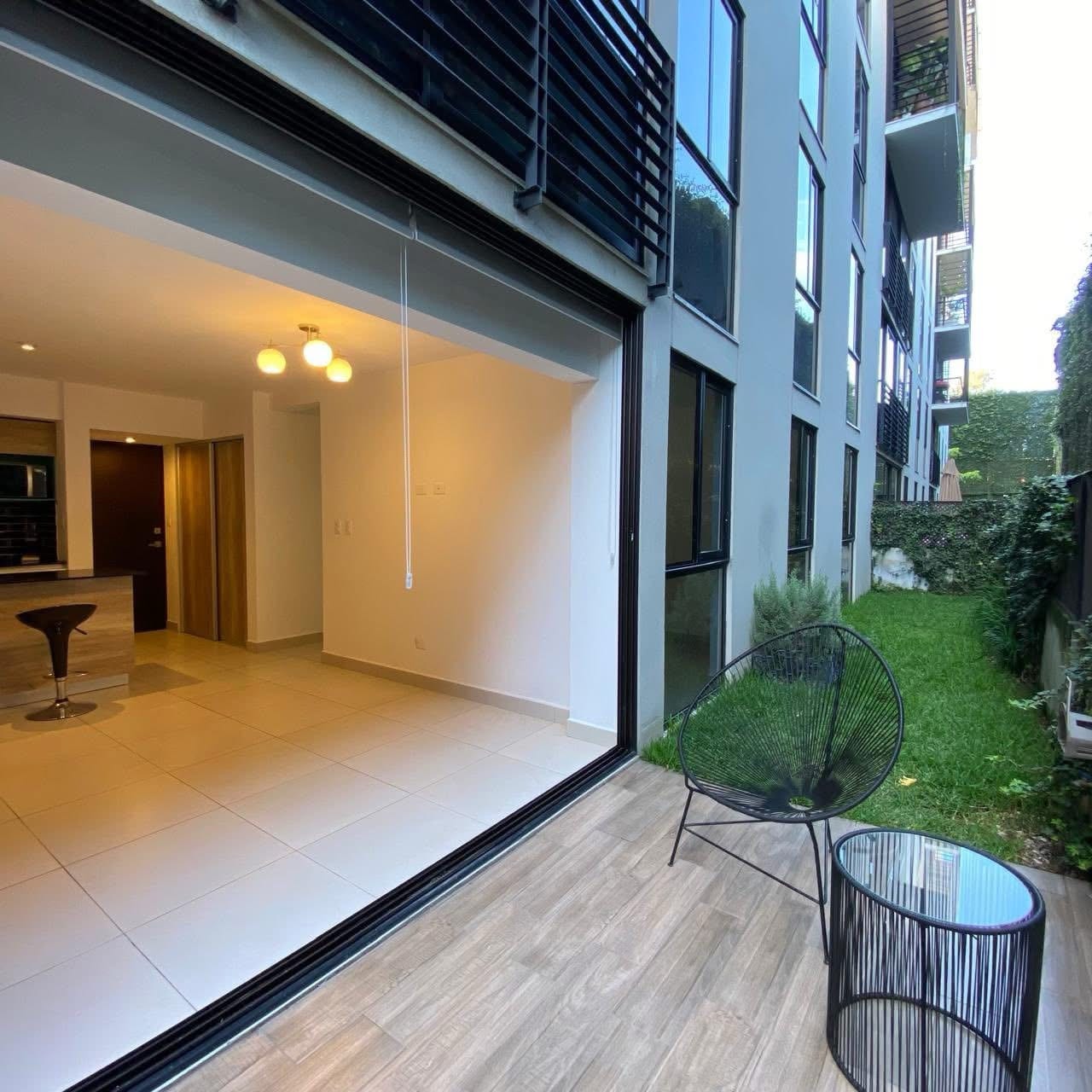 BE14 / Apartamento en Renta de 3 Habitaciones y Jardín — Apartamento en Alquiler en Be14, Zona 14, Guatemala, Ciudad — foto 2 de 10