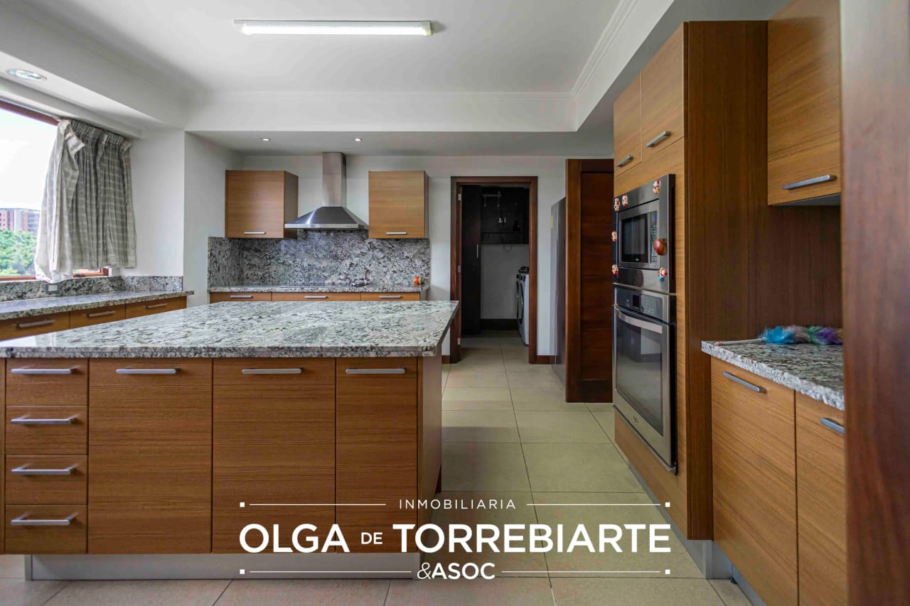 Apartamento en Gaudi, zona 14 — Apartamento en Venta en Gaudí, Zona 14, Guatemala, Ciudad — foto 10 de 17