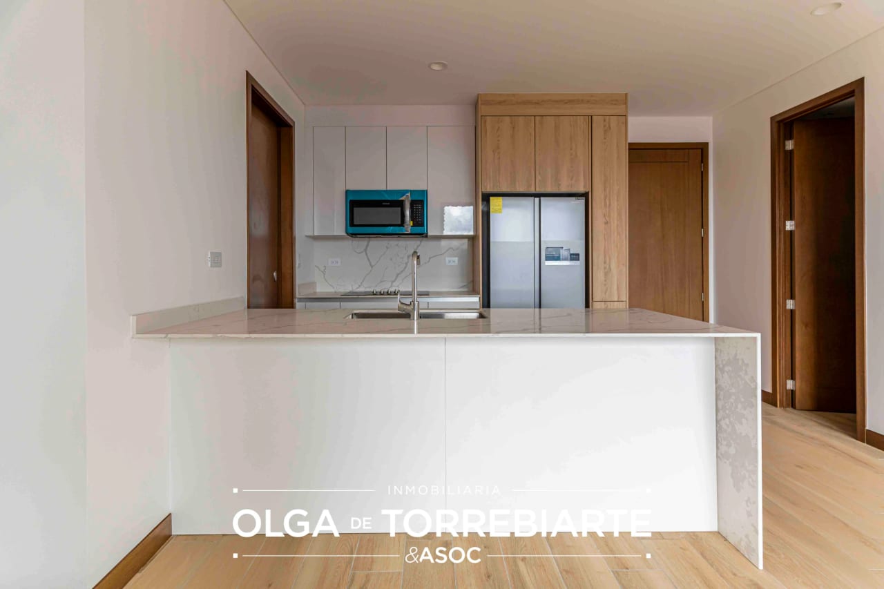 Apartamento en Ferré Diez, Zona 10 — Apartamento en Alquiler en Ferré Diez, Zona 10, Guatemala, Ciudad — foto 13 de 17