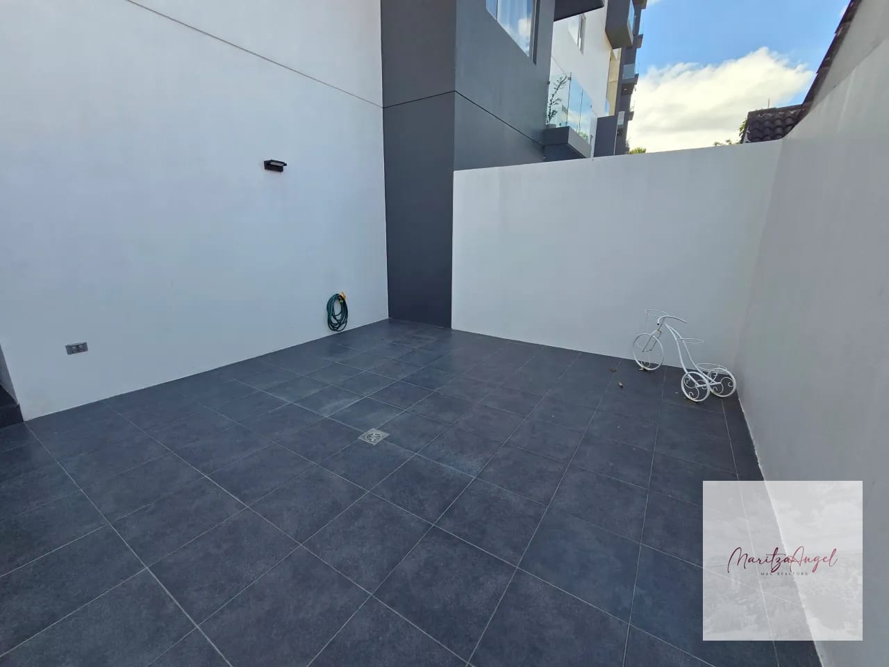 VENTA DE APARTAMENTO EN CONDADO EL NARANJO. NUVÓ. — Apartamento en Venta en Condado Naranjo, Zona 4 Mixco, Guatemala, Ciudad — foto 2 de 7