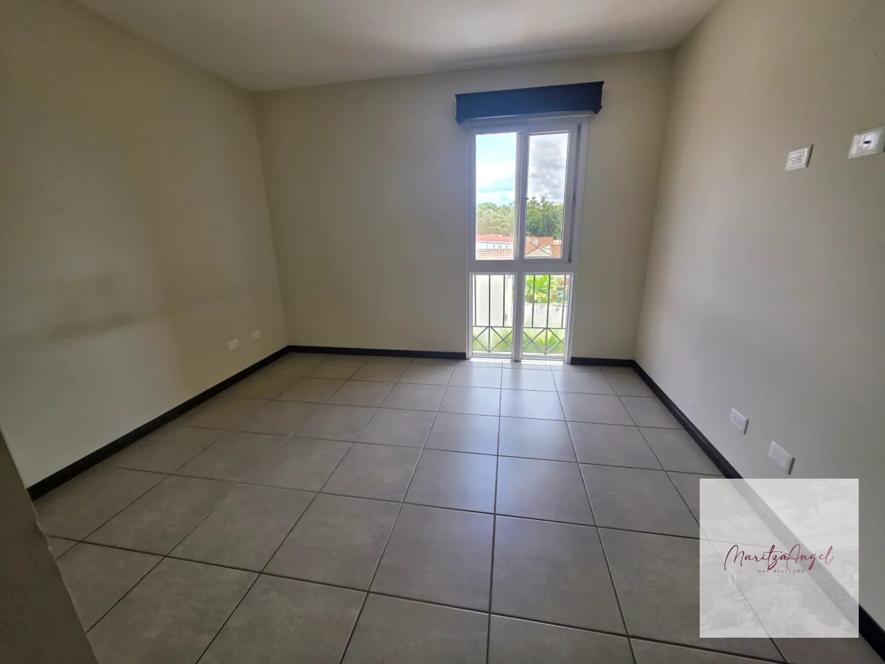 Renta de Apartamento en Villas Coruña. Condado el Naranjo — Apartamento en Alquiler en Condado Naranjo, Zona 4 Mixco, Guatemala, Ciudad — foto 8 de 8