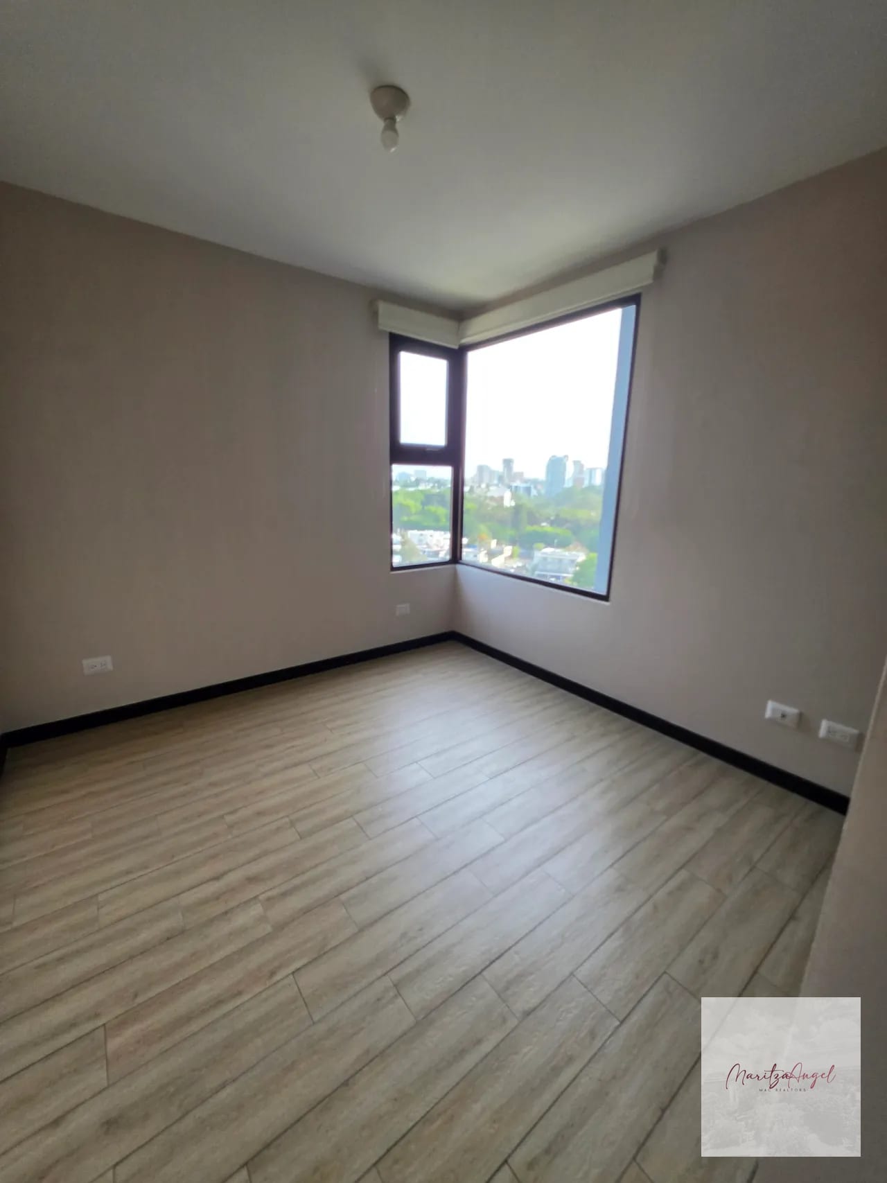 Alquiler de Apartamento en Zona 15 — Apartamento en Alquiler en Torre 360°, Zona 15, Guatemala, Ciudad — foto 8 de 14