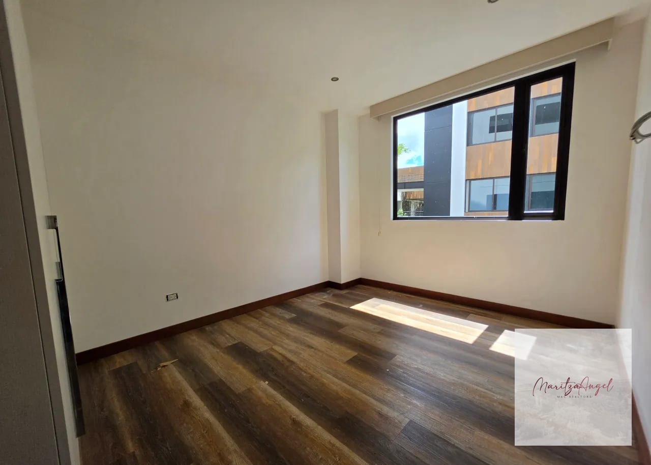 Apartamento en Renta en Zona 10 — Apartamento en Alquiler en Trento 10, Zona 10, Guatemala, Ciudad — foto 9 de 11