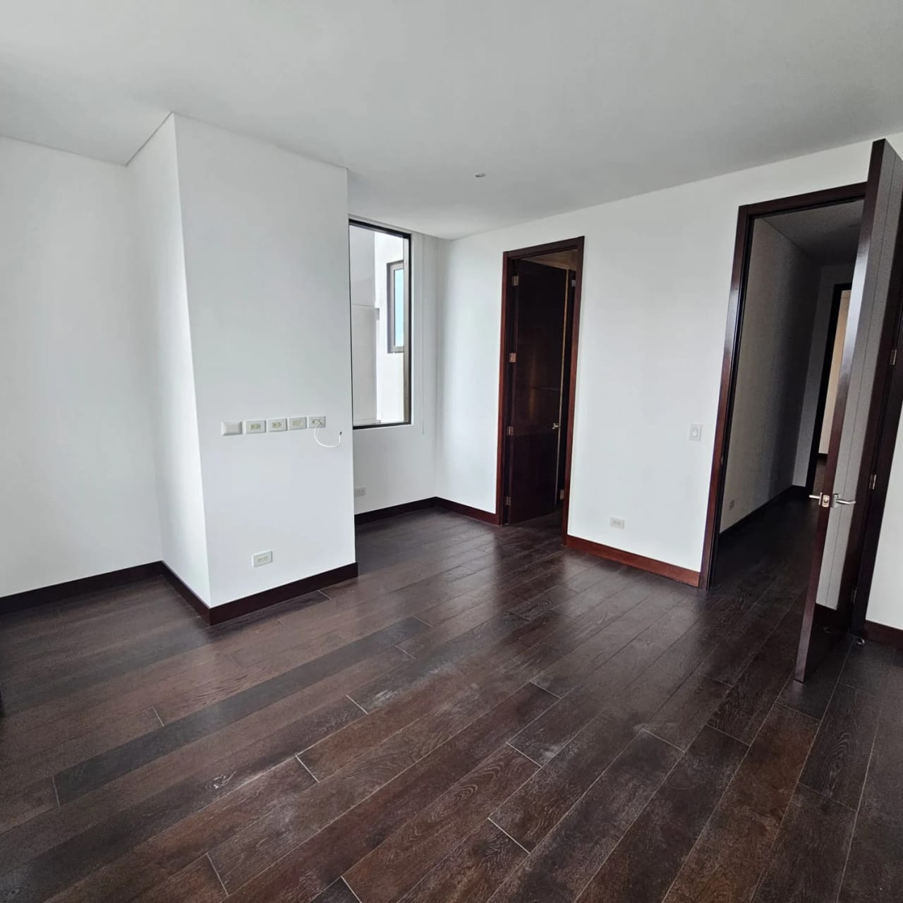 Apartamento en renta zona 14 edificio Echo 2 habitaciones + 2 parqueos — Apartamento en Alquiler en Echo, Zona 14, Guatemala, Ciudad — foto 13 de 17