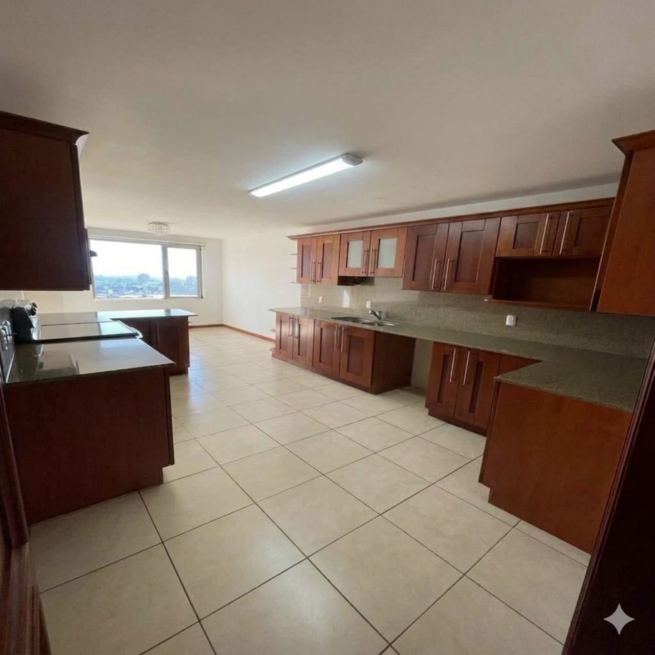 Apartamento en renta zona 15 Botticelli 3 habitaciones + 2 parqueos — Apartamento en Alquiler en Boticelli, Zona 15, Guatemala, Ciudad — foto 1 de 15
