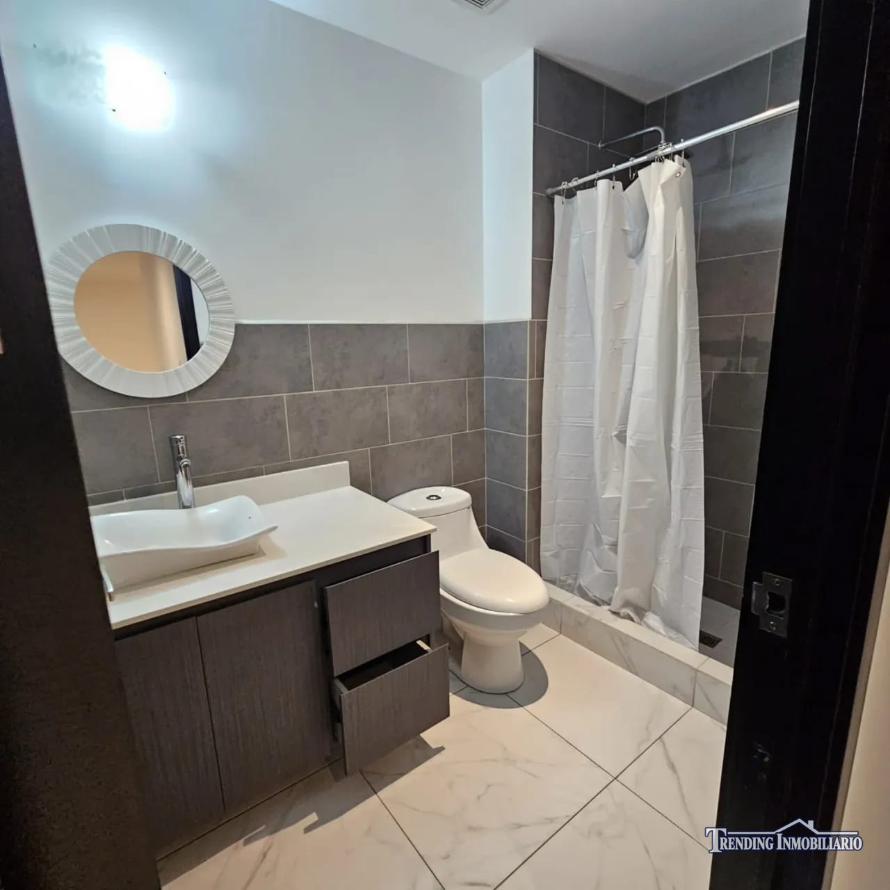 Apartamento en renta Zona 15, Fontainebleau de 3 habitaciones + 2 parq — Apartamento en Alquiler en Fontainebleau, Zona 15, Guatemala, Ciudad — foto 10 de 10