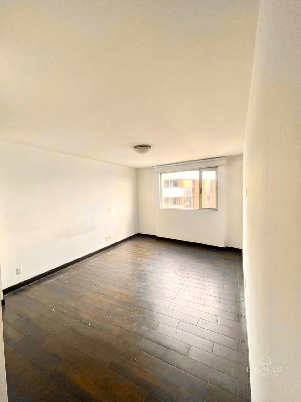 Zona 14 • Apartamento en Renta • Edificio Attica II - 12