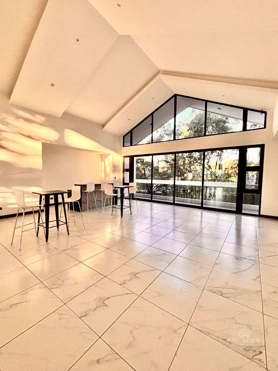 Zona 16 • Apartamento en Venta • Edificio Zen, Cayalá — Apartamento en Venta en Zen Cayalá, Zona 16, Guatemala, Ciudad — foto 10 de 14