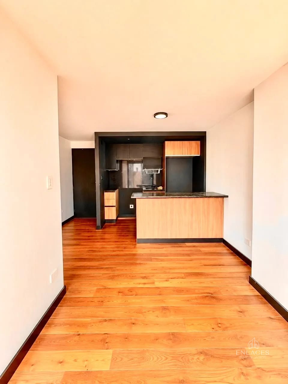 Zona 11 • Apartamento en Venta • Edificio Villa Mariscal — Apartamento en Venta en Villa Mariscal, Zona 11, Guatemala, Ciudad — foto 1 de 10