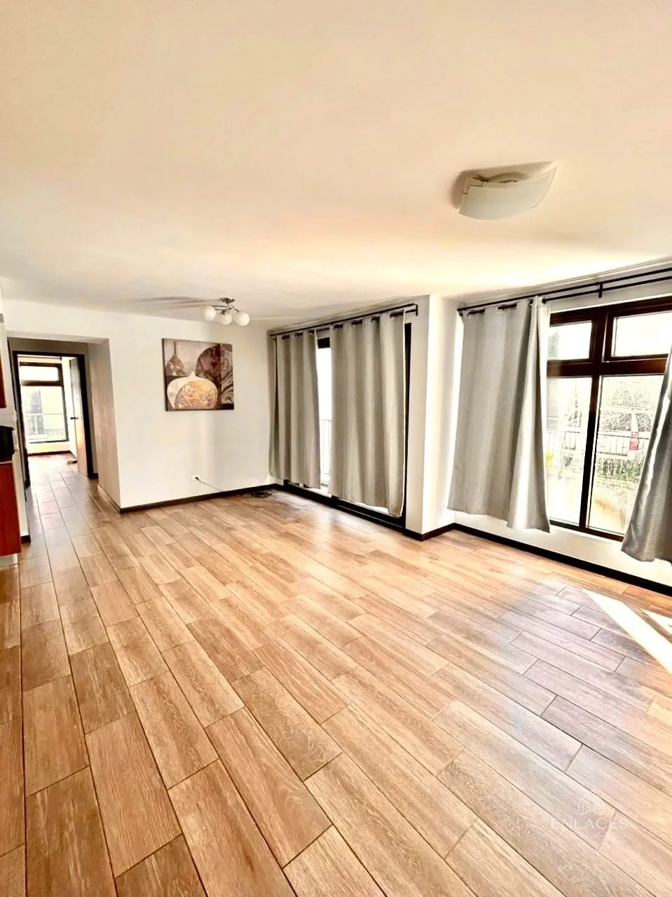 Zona 16 • Apartamento en Renta • Edificio Nagano — Apartamento en Alquiler en Zona 16, Guatemala, Ciudad — foto 3 de 10