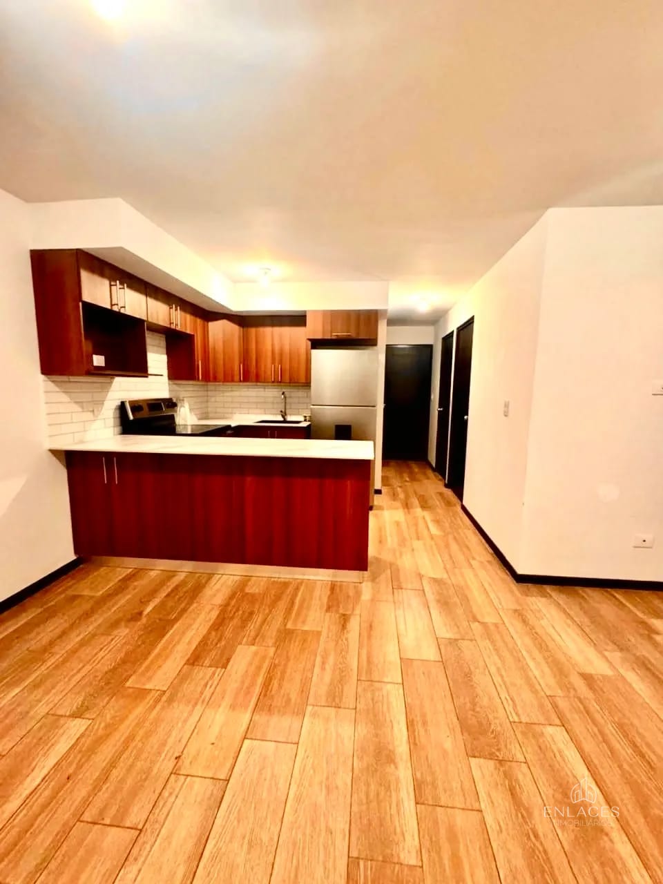 Km 18.5 CAES • Apartamento en Renta • Edificio Bari — Apartamento en Alquiler en Bari, Carretera a El Salvador, Guatemala, Ciudad — foto 1 de 12