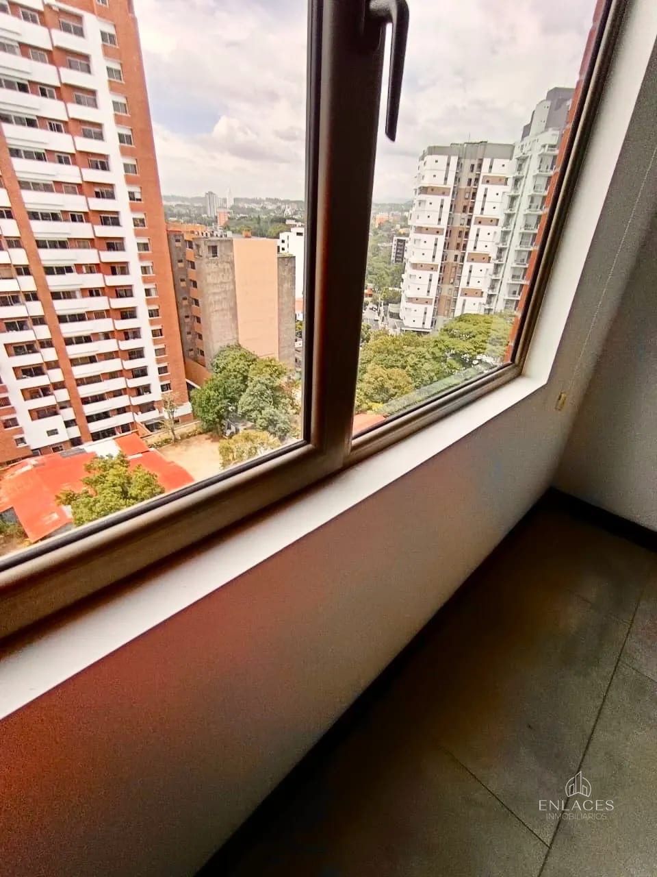 Zona 10 • Apartamento en Venta • Edificio Neo 1 — Apartamento en Venta en Neo Apartamentos, Zona 10, Guatemala, Ciudad — foto 13 de 17