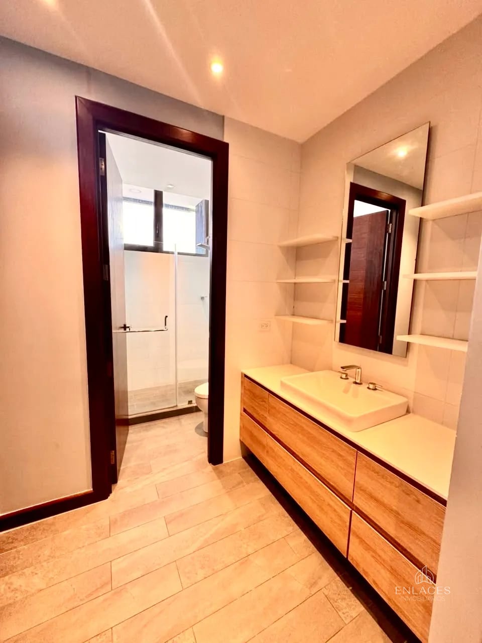 Zona 15 VH2 • Apartamento en Renta • Edificio Vhista — Apartamento en Alquiler en Vhista, Zona 15, Guatemala, Ciudad — foto 10 de 13