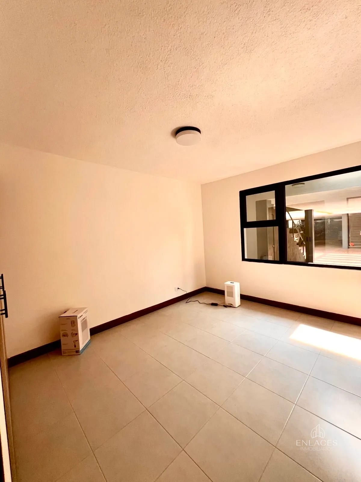 Zona 10 • Apartamento en Renta • Condominio San Angelo — Apartamento en Alquiler en San Angelo, Zona 10, Guatemala, Ciudad — foto 6 de 15