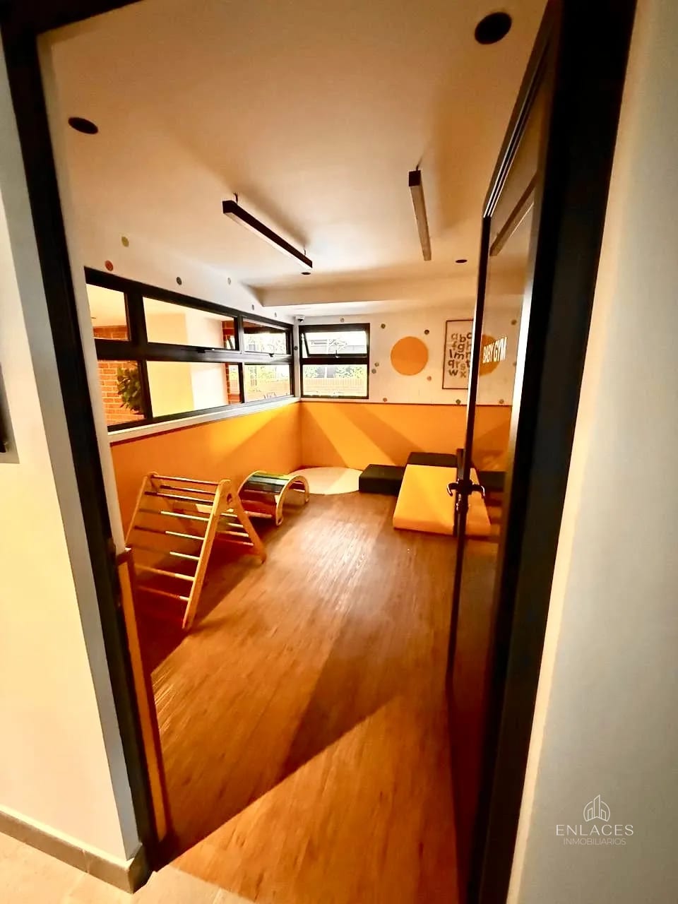 Zona 4 • Apartamento Amueblado en Renta • Edificio Modra — Apartamento en Alquiler en Modra, Zona 4, Guatemala, Ciudad — foto 13 de 13