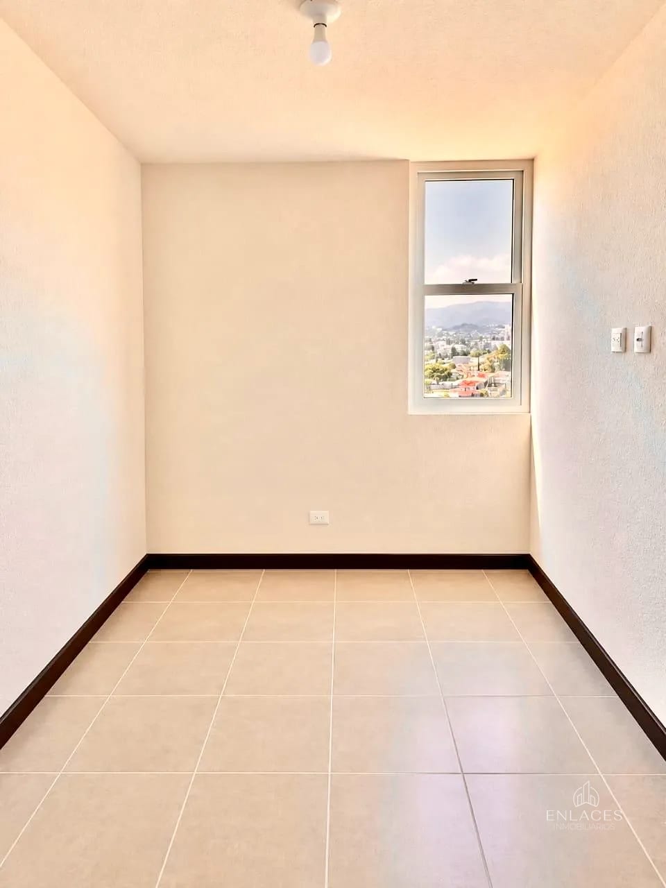 Zona 12 • Apartamento en Renta/Venta • Edificio Esenta — Apartamento en Venta en Esenta, Zona 12, Guatemala, Ciudad — foto 5 de 11