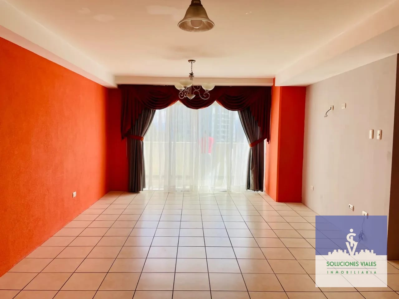 Alquilo Apartamento en Villas de San Isidro, Zona 16 — Apartamento en Alquiler en Villas de San Isidro, Zona 16, Guatemala, Ciudad — foto 2 de 9