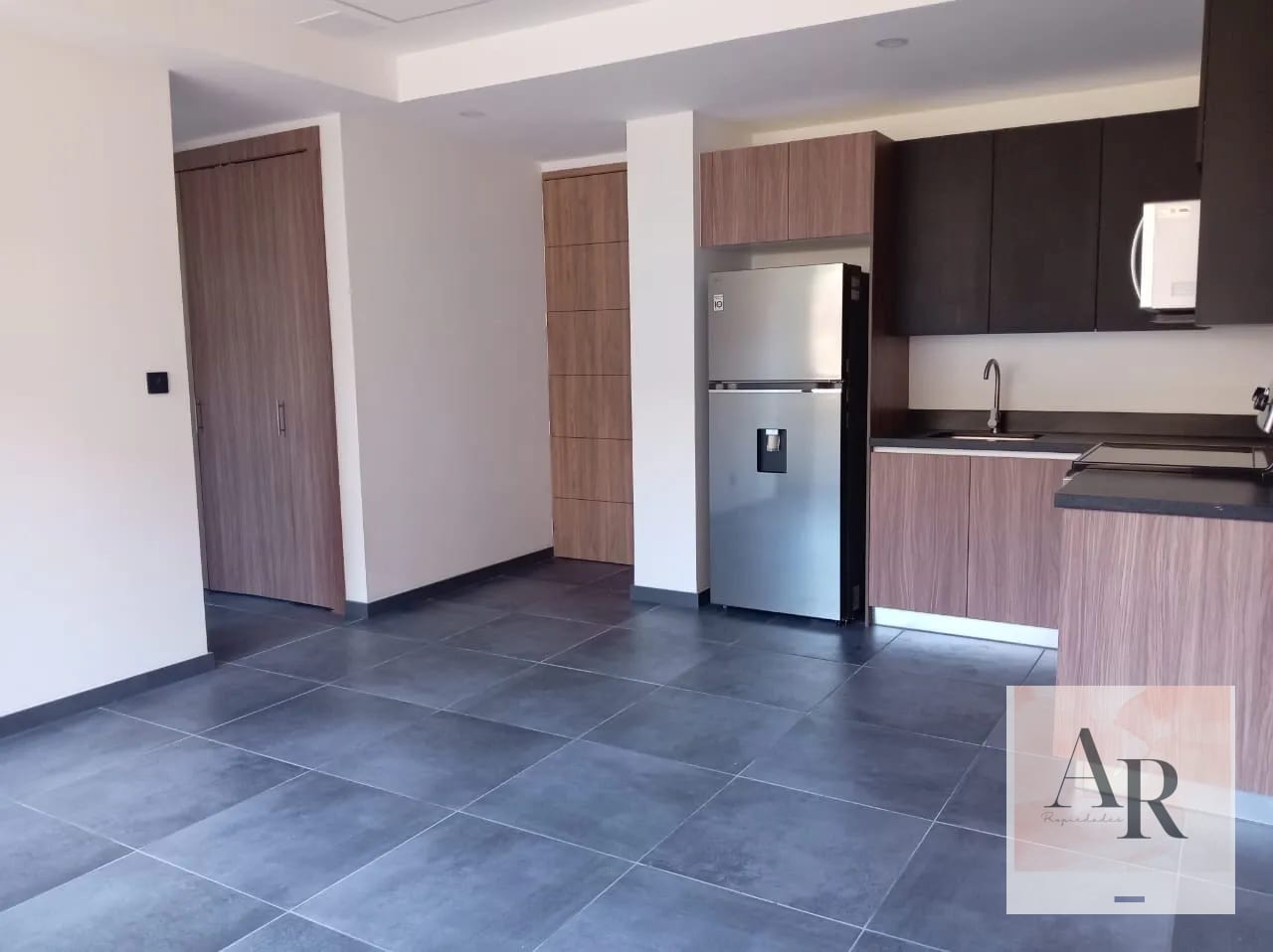 Apartamento en renta para estrenar en zona 10 — Apartamento en Alquiler en Zona 10, Guatemala, Ciudad — foto 2 de 9
