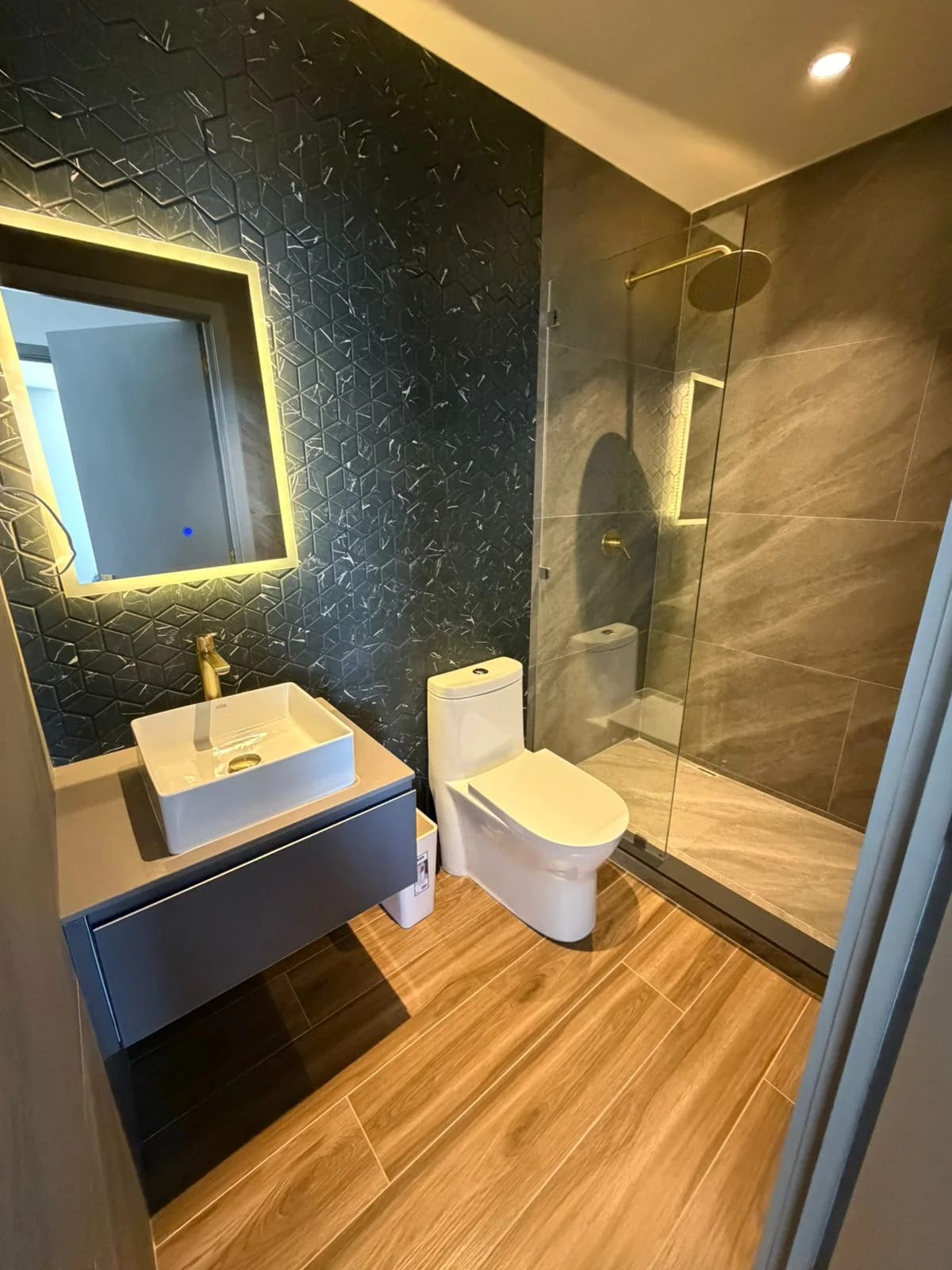 Apartamento amueblado en Zona 10 — Apartamento en Alquiler en Zona 10, Guatemala, Ciudad — foto 8 de 10