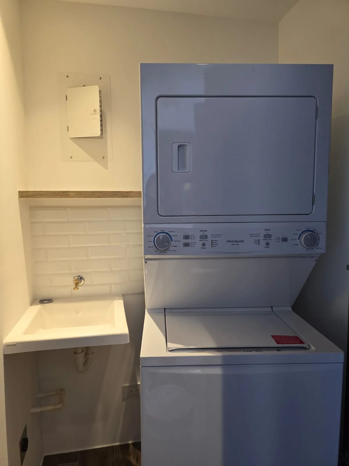 Apartamento en Zona 10 — Apartamento en Alquiler en Zona 10, Guatemala, Ciudad — foto 4 de 9