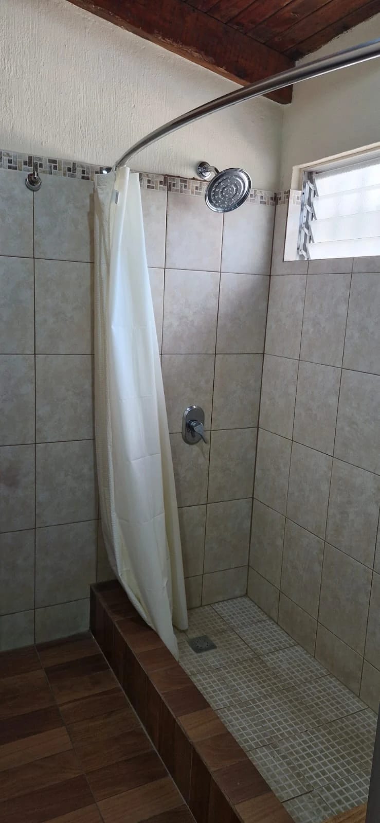Apartamento semi amueblado en Zona 15 — Apartamento en Alquiler en Zona 15, Guatemala, Ciudad — foto 7 de 9