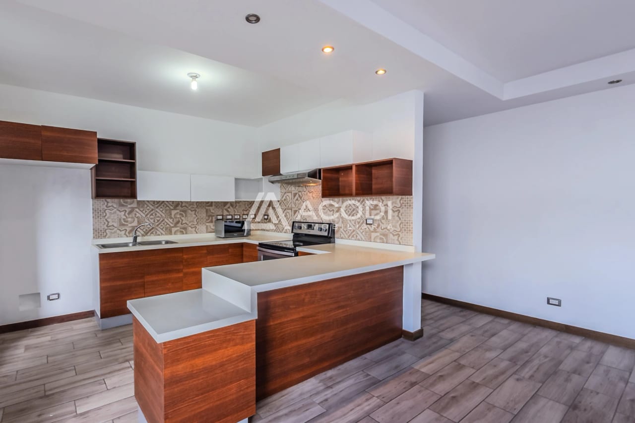 Apartamento en Zona 16 — Apartamento en Venta en Zona 16, Guatemala, Ciudad — foto 2 de 9