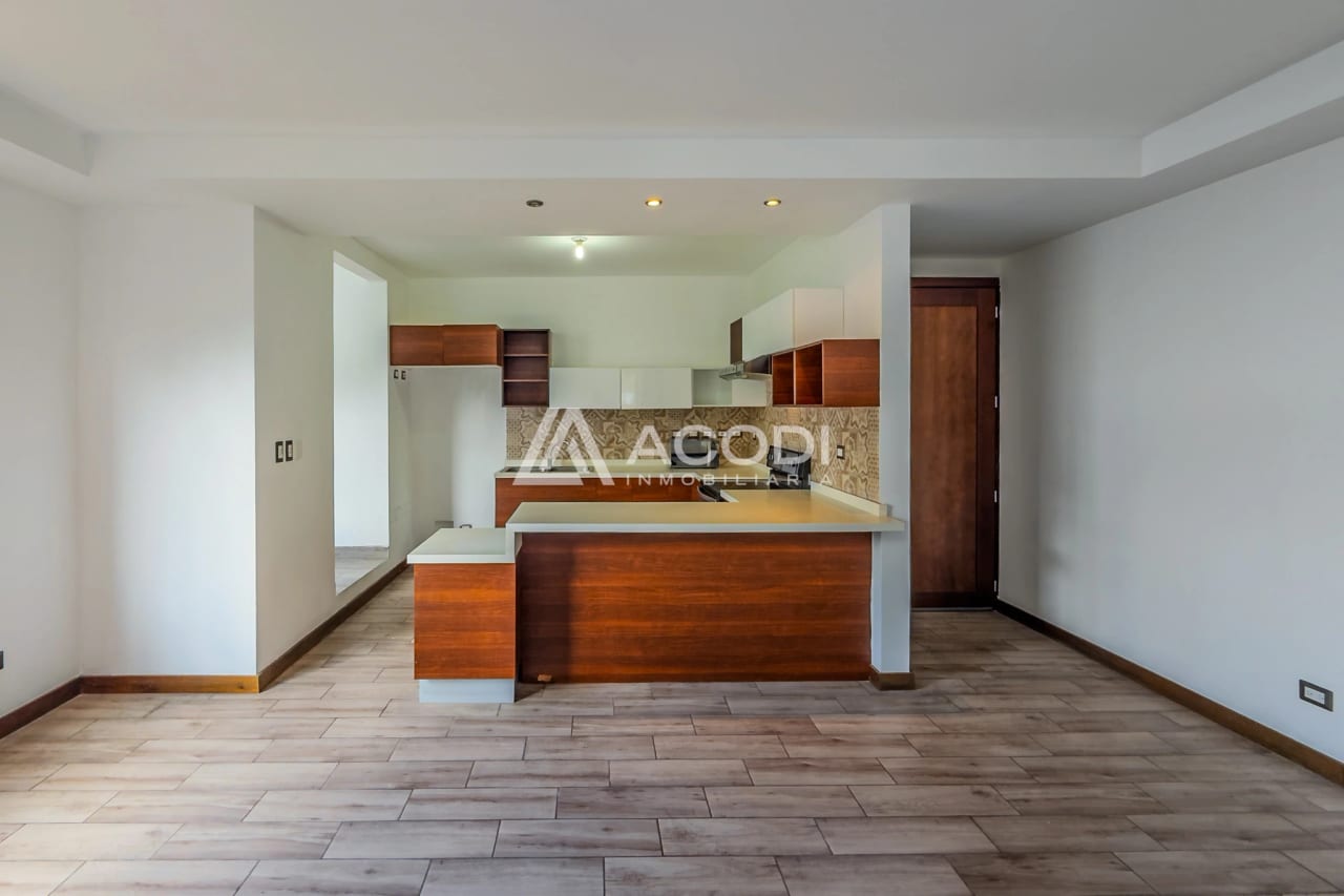Apartamento en Zona 16 — Apartamento en Venta en Zona 16, Guatemala, Ciudad — foto 1 de 9