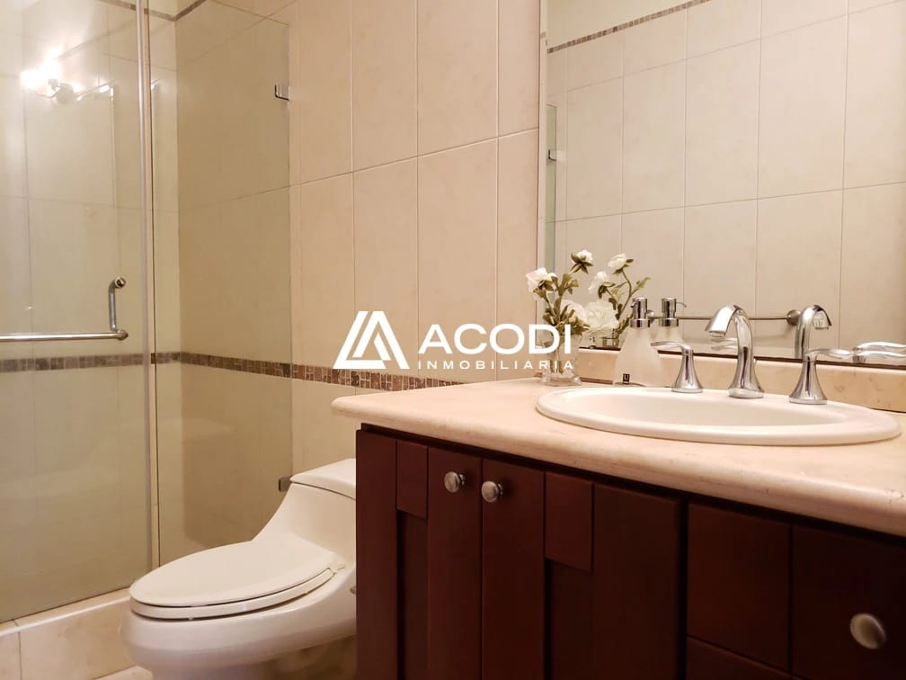 Apartamento amueblado en zona 14 — Apartamento en Venta en Zona 14, Guatemala, Ciudad — foto 7 de 11