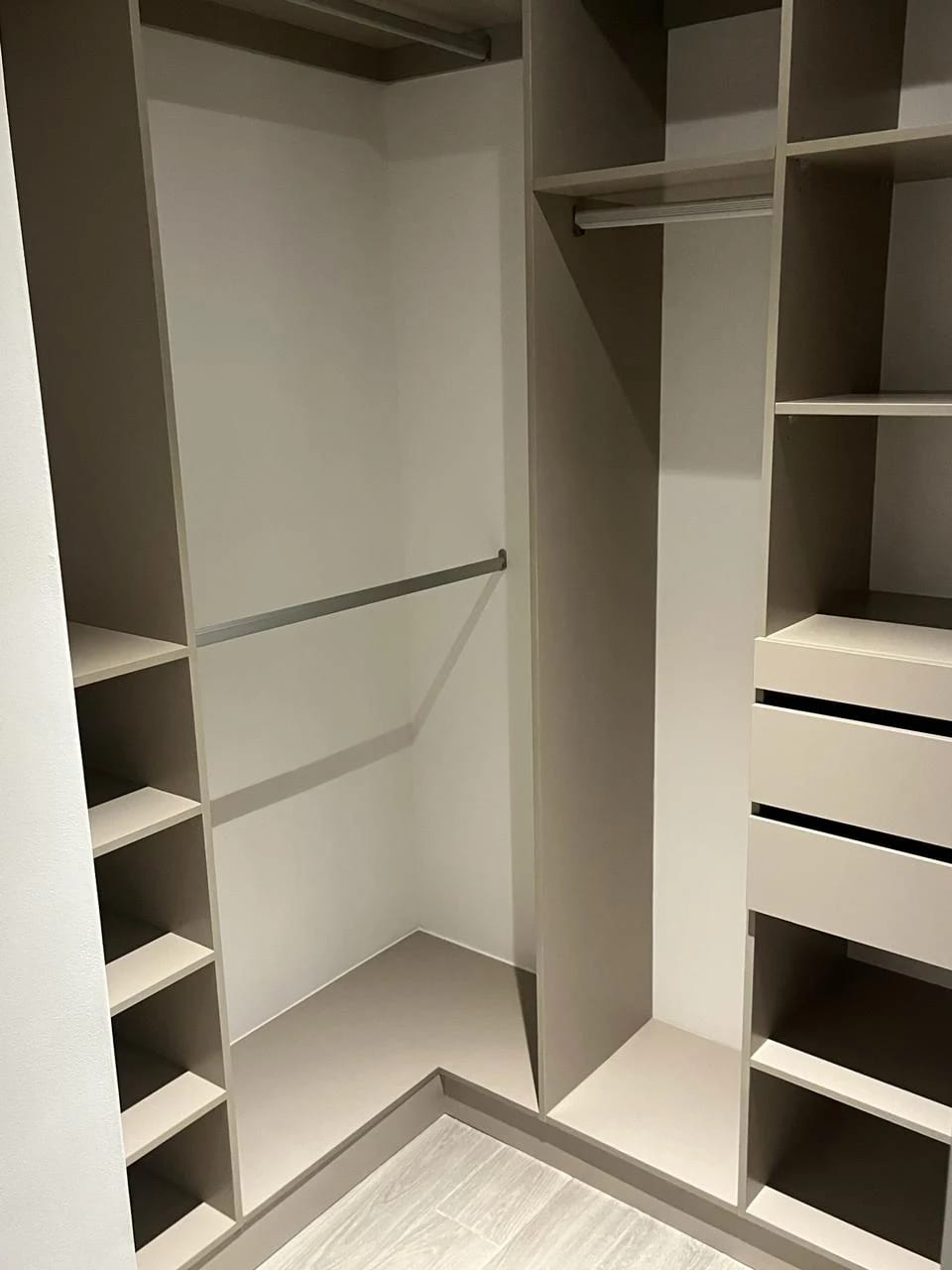 Apartamento en Zona 10 — Apartamento en Alquiler en Zona 10, Guatemala, Ciudad — foto 7 de 7