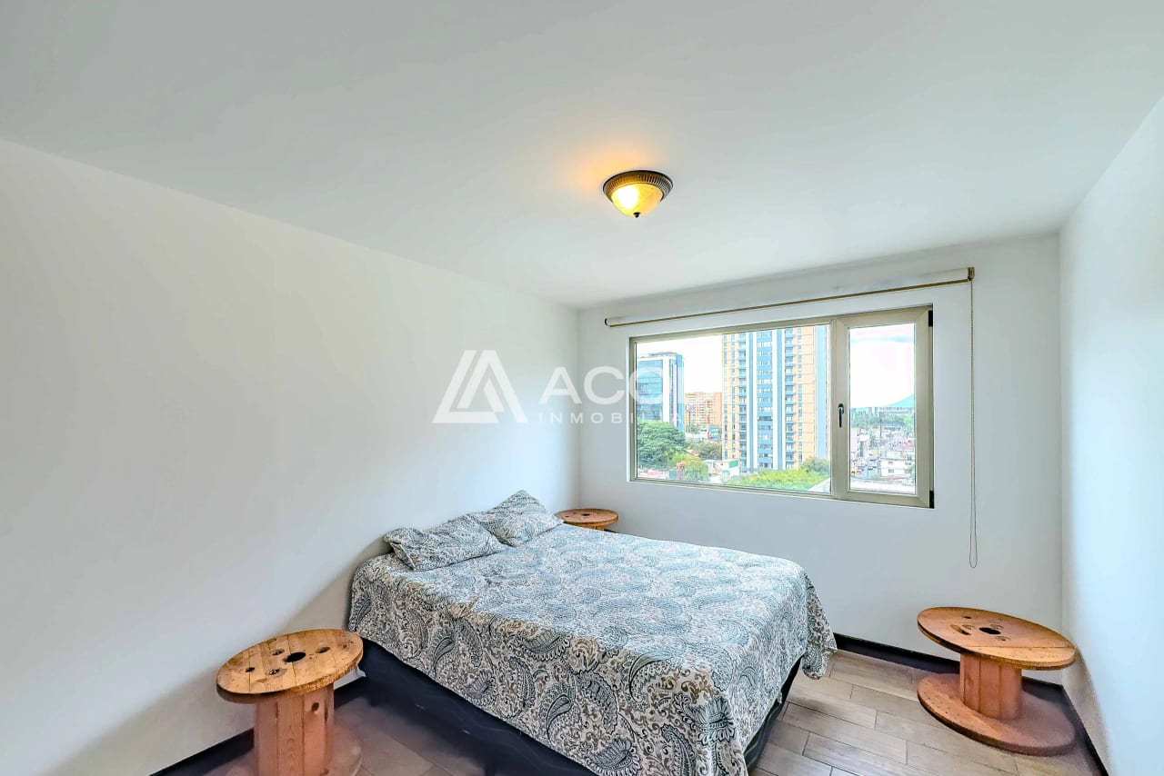 Apartamento amueblado en Zona 10 — Apartamento en Alquiler en Zona 10, Guatemala, Ciudad — foto 6 de 8