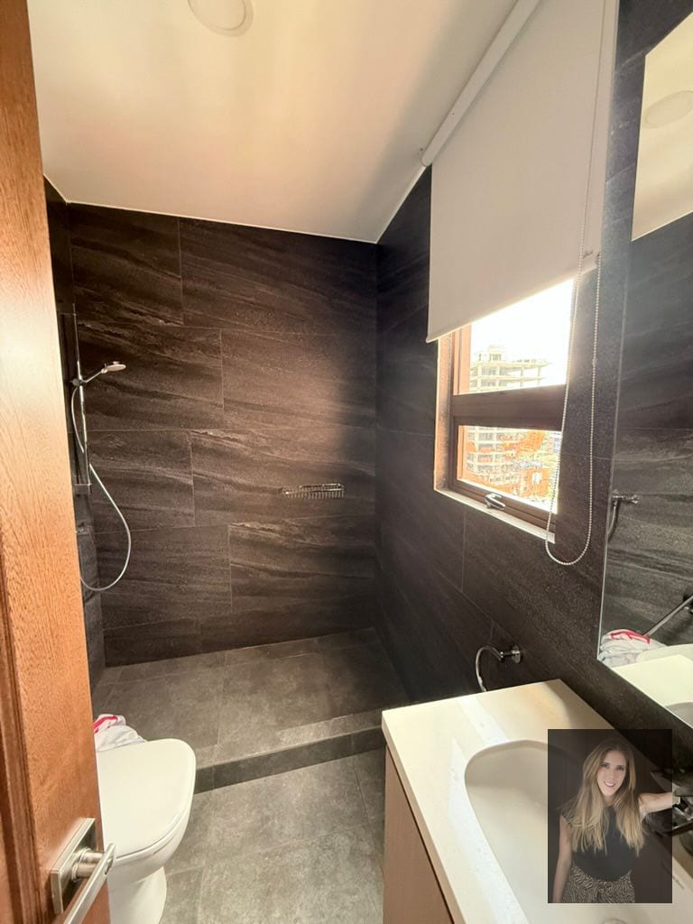 Apartamento en renta en Edificio en zona 10 a una cuadra de Oakland — Apartamento en Alquiler en Zona 10, Guatemala, Ciudad — foto 3 de 17