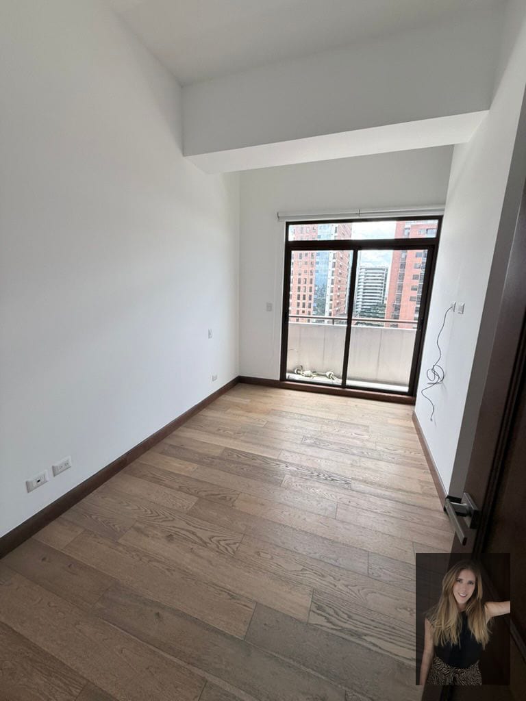 Apartamento en renta en Edificio en zona 10 a una cuadra de Oakland — Apartamento en Alquiler en Zona 10, Guatemala, Ciudad — foto 4 de 17