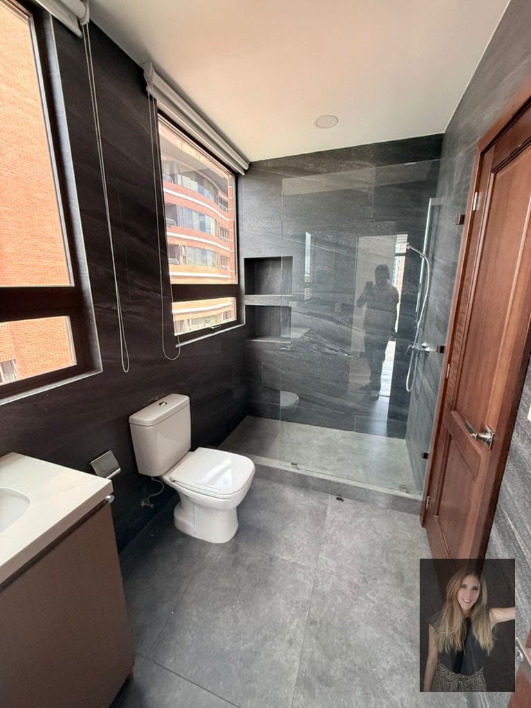 Apartamento en renta en Edificio en zona 10 a una cuadra de Oakland — Apartamento en Alquiler en Zona 10, Guatemala, Ciudad — foto 7 de 17
