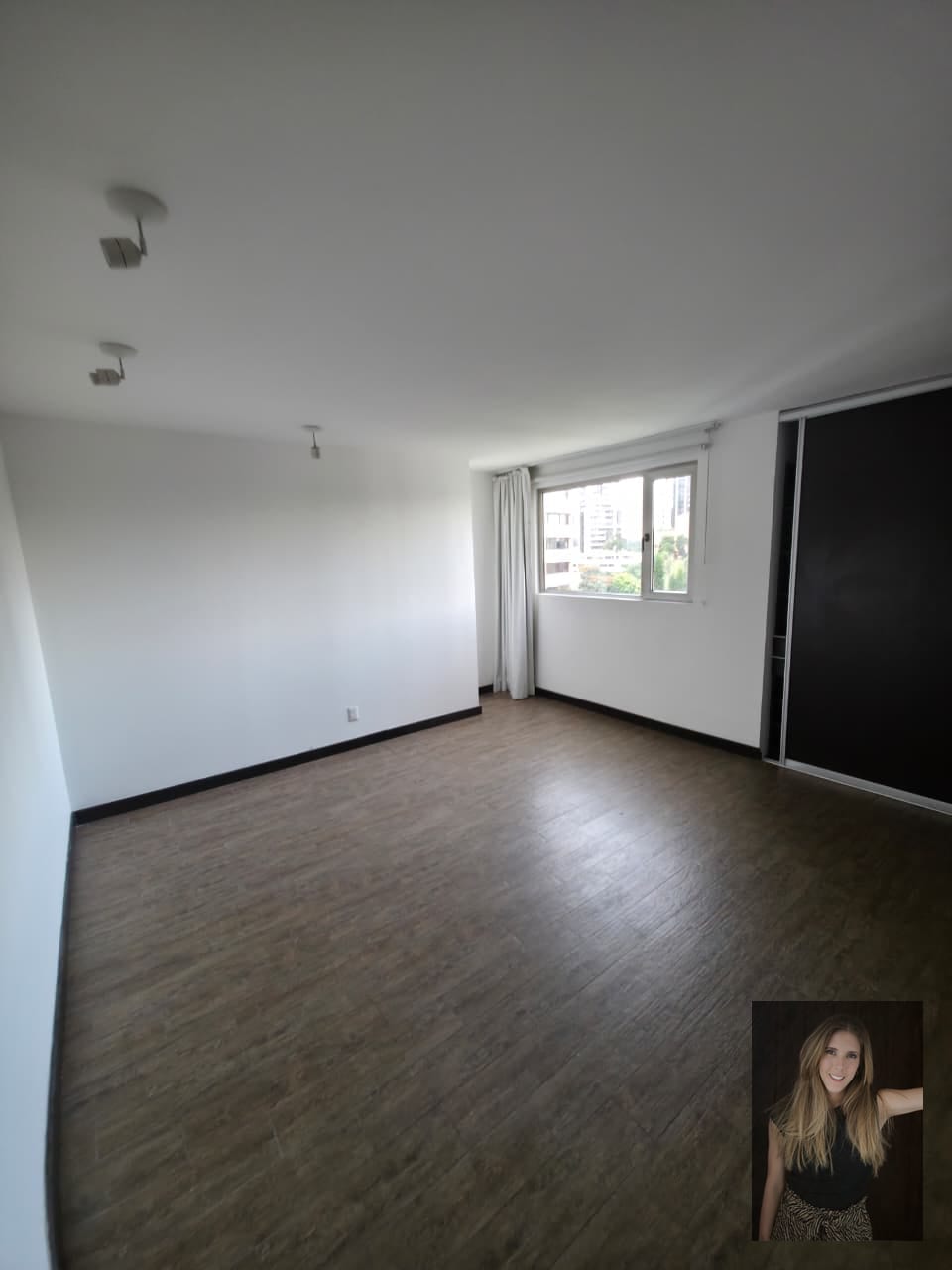 Apartamento en renta Edificio Attica zona 14 — Apartamento en Alquiler en Zona 14, Guatemala, Ciudad — foto 1 de 16