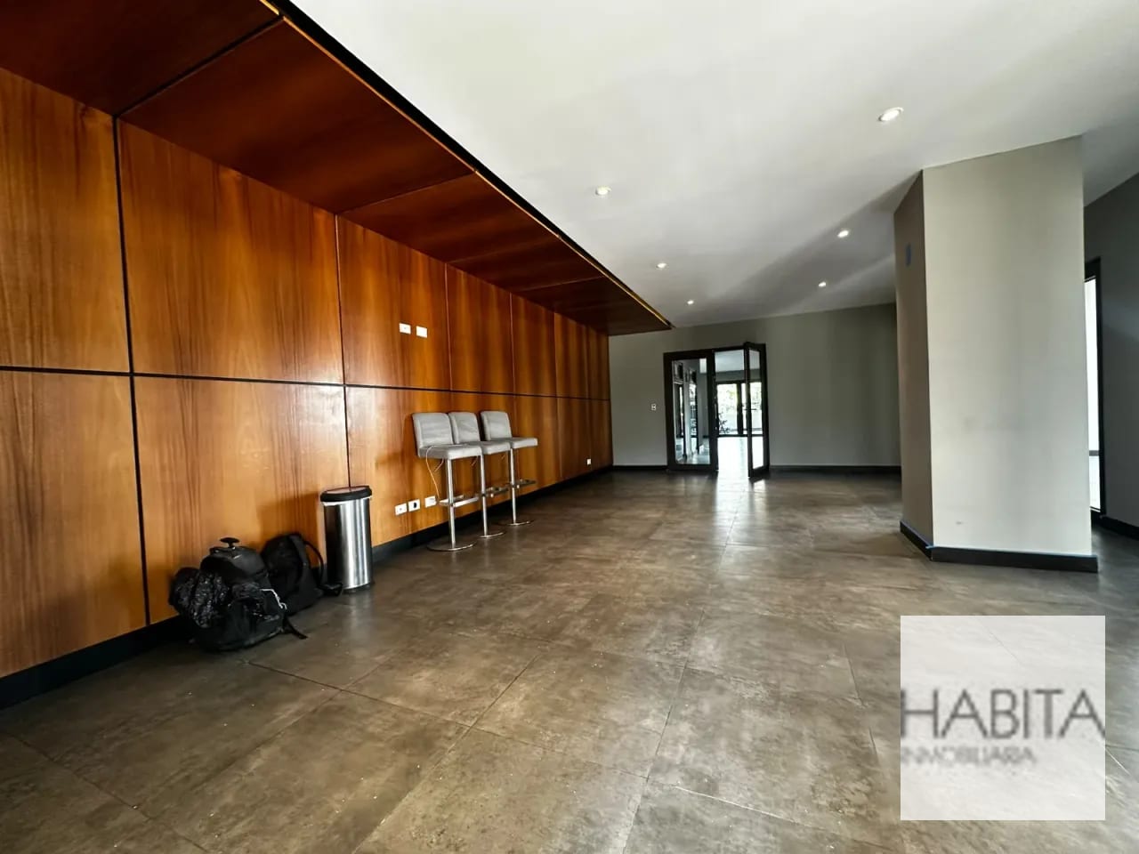 Apartamento en zona 10 Edificio Marqués de Oakland — Apartamento en Alquiler en Zona 10, Guatemala, Ciudad — foto 14 de 15
