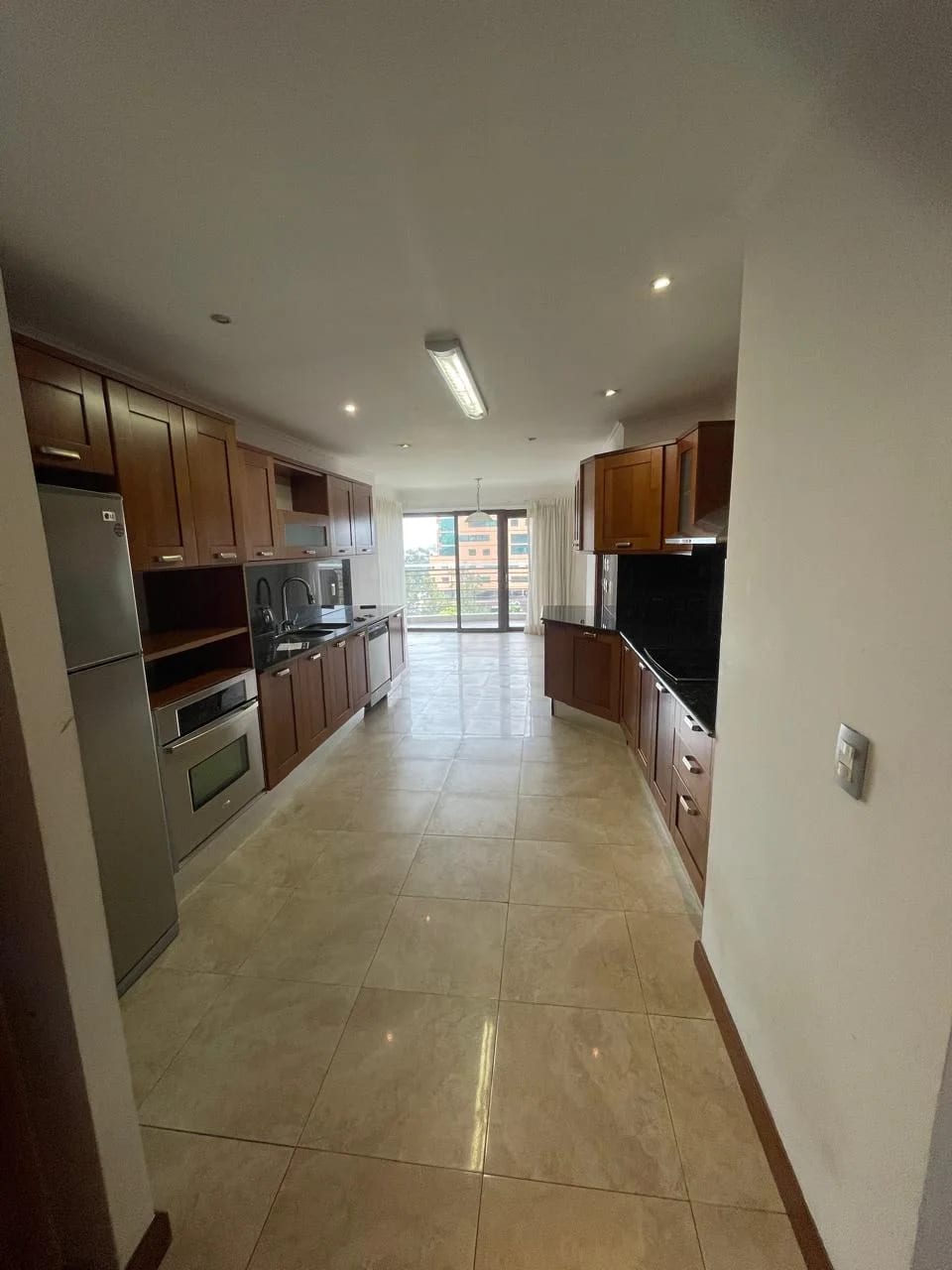 Apartamento Tadeus z14 con 3 habitaciones y cuarto servicio — Apartamento en Alquiler en Tadeus, Zona 14, Guatemala, Ciudad — foto 1 de 17