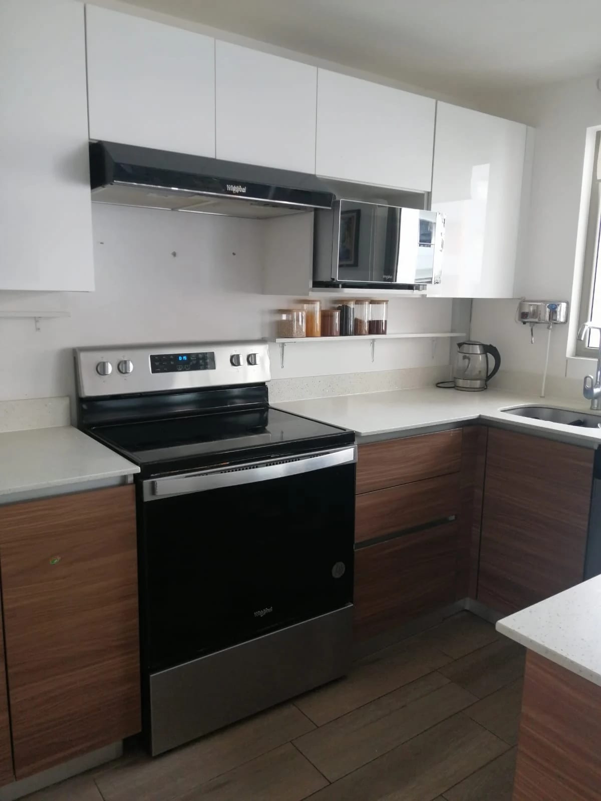 Renta Segheria 2 hab con vista al parque zona 14 — Apartamento en Alquiler en Segheria, Zona 14, Guatemala, Ciudad — foto 3 de 6
