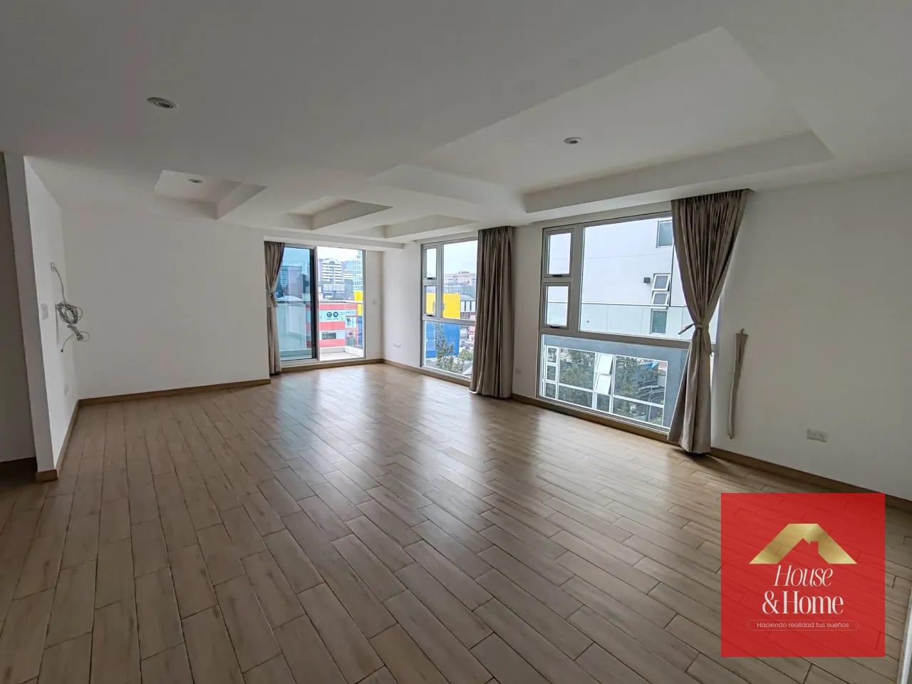 Apartamento de 3 habitaciones en renta zona 10 / a la altura de NOVEX — Apartamento en Alquiler en City Haus, Zona 10, Guatemala, Ciudad — foto 2 de 16