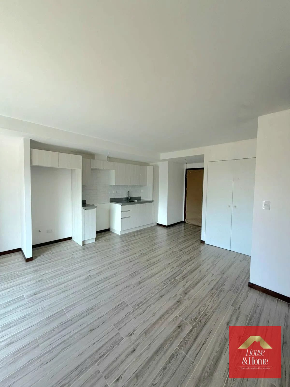 APARTAMENTO EN VENTA ZONA 10 - EDIFICIO NEO 2 — Apartamento en Venta en Neo Apartamentos, Zona 10, Guatemala, Ciudad — foto 4 de 10