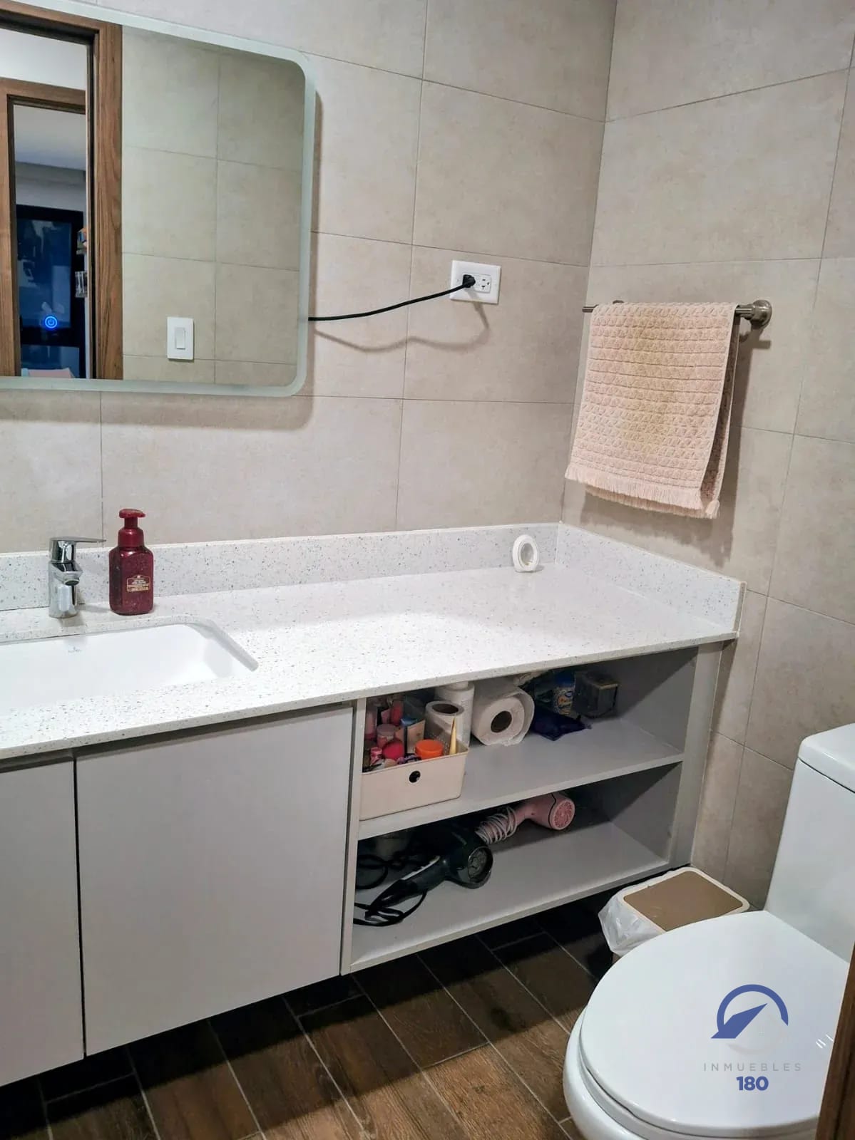 Apartamento en venta en Parque 14, zona 14 — Apartamento en Venta en Parque 14, Zona 14, Guatemala, Ciudad — foto 10 de 13