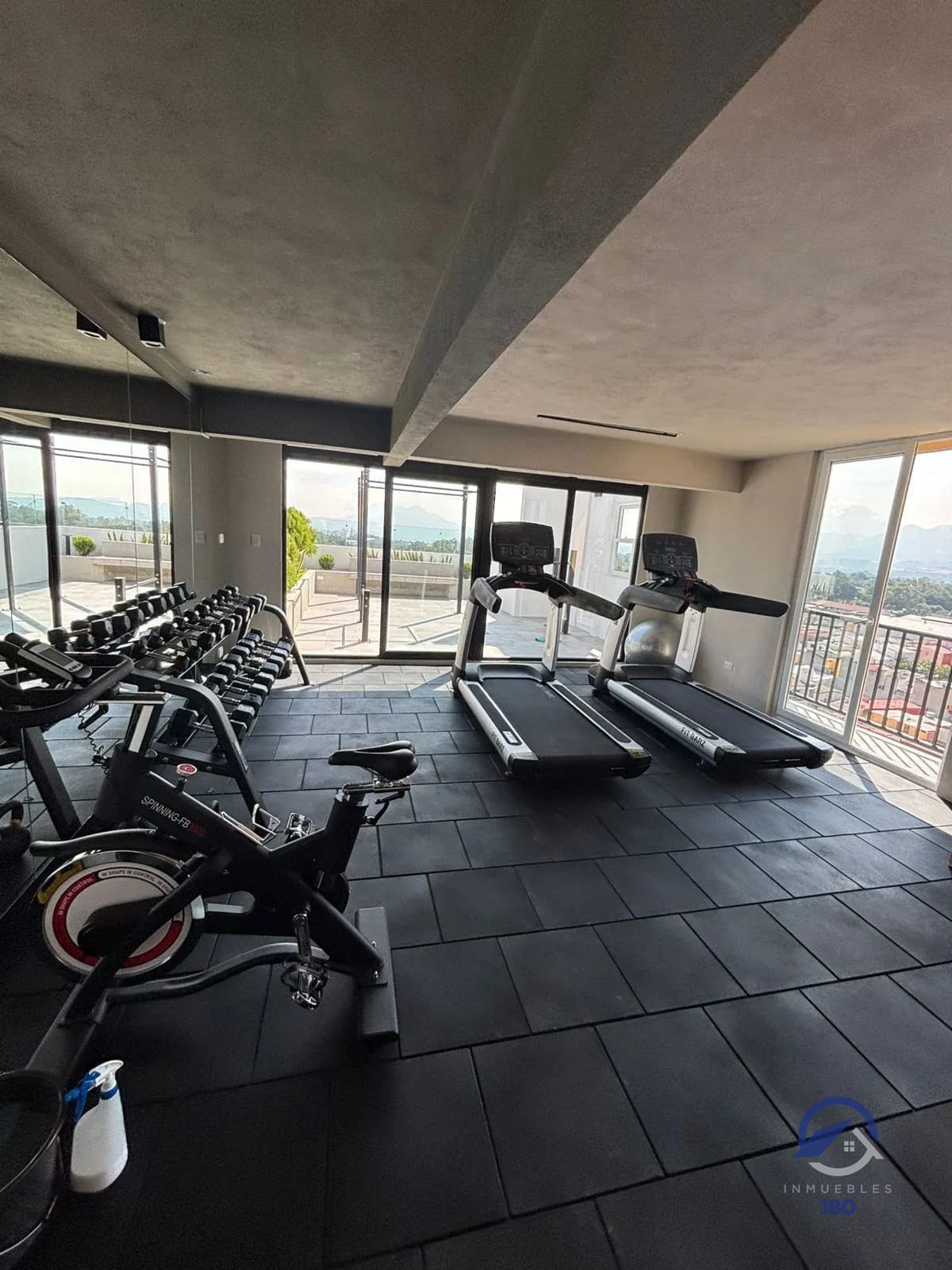 Apartamento en venta en Edificio Esenta, zona 12 — Apartamento en Venta en Esenta, Zona 12, Guatemala, Ciudad — foto 13 de 15