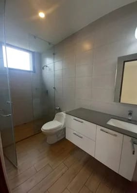 Renta de apartamento en Avenik Zona 15 — Apartamento en Alquiler en Avenik, Zona 15, Guatemala, Ciudad — foto 8 de 8