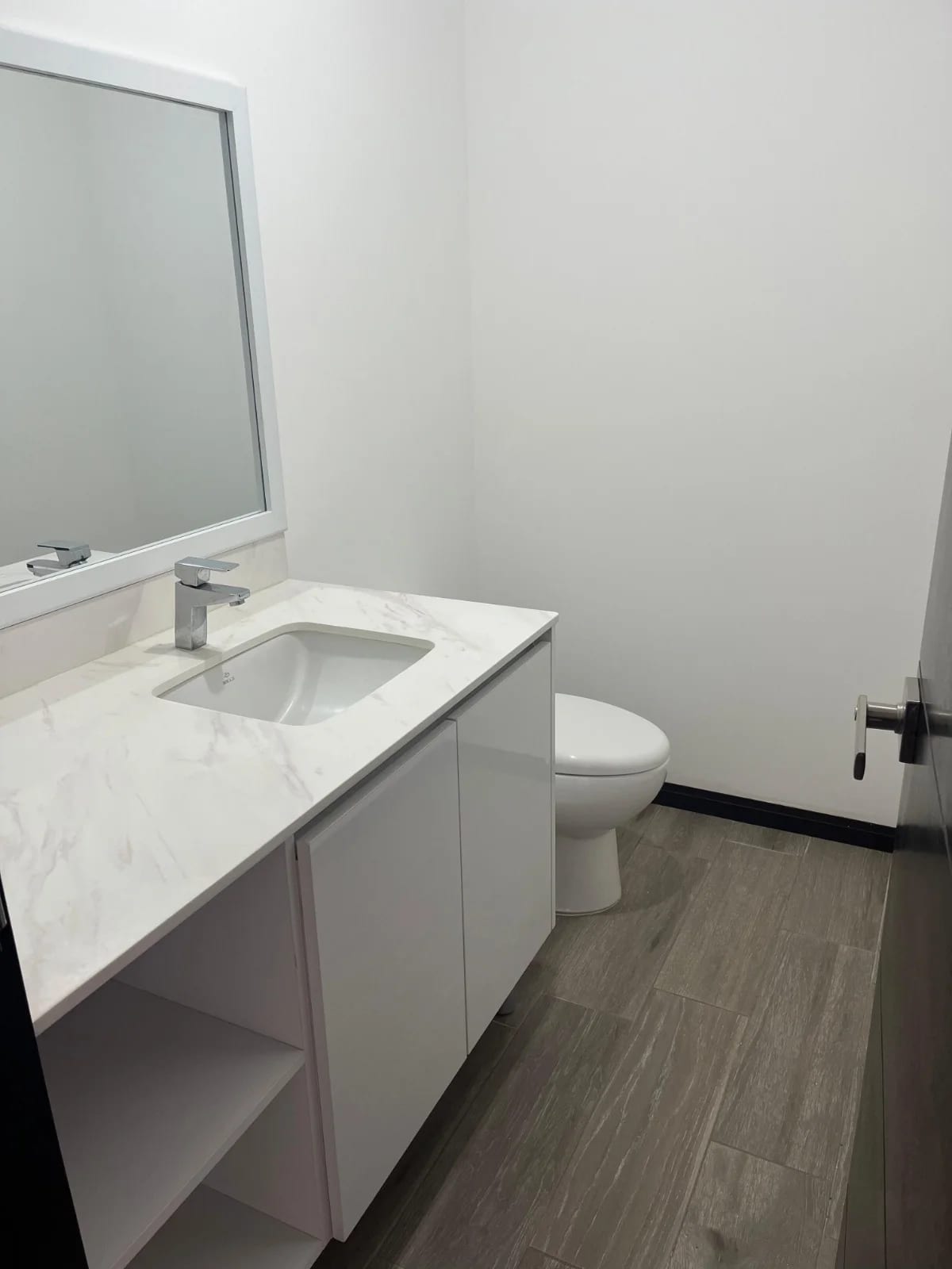 Renta de apartamento en Segheria Zona 14 La Villa — Apartamento en Alquiler en Segheria, Zona 14, Guatemala, Ciudad — foto 8 de 9
