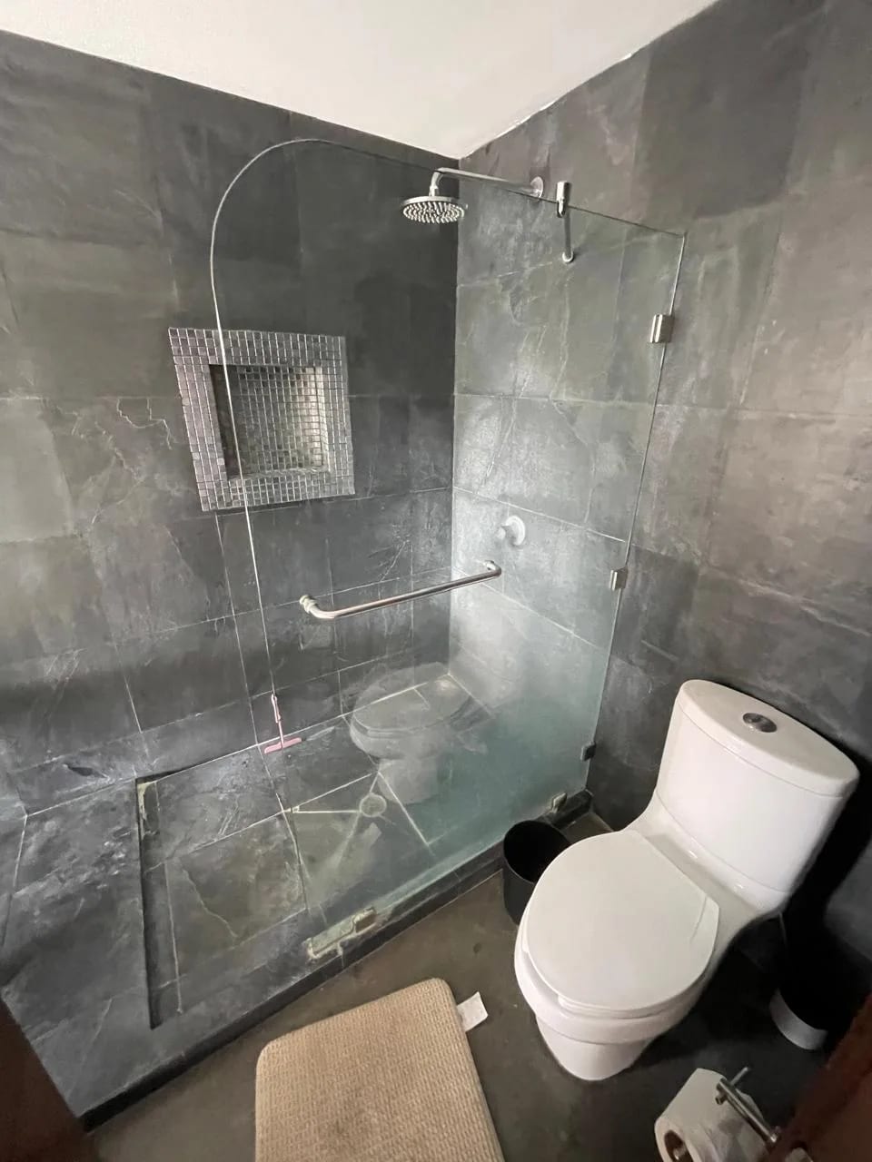 Venta de apartamento estilo loft en Edificio 4Venezia 4 grados norte Zona 4 — Apartamento en Venta en Cuatro Venezia, Zona 4, Guatemala, Ciudad — foto 13 de 15