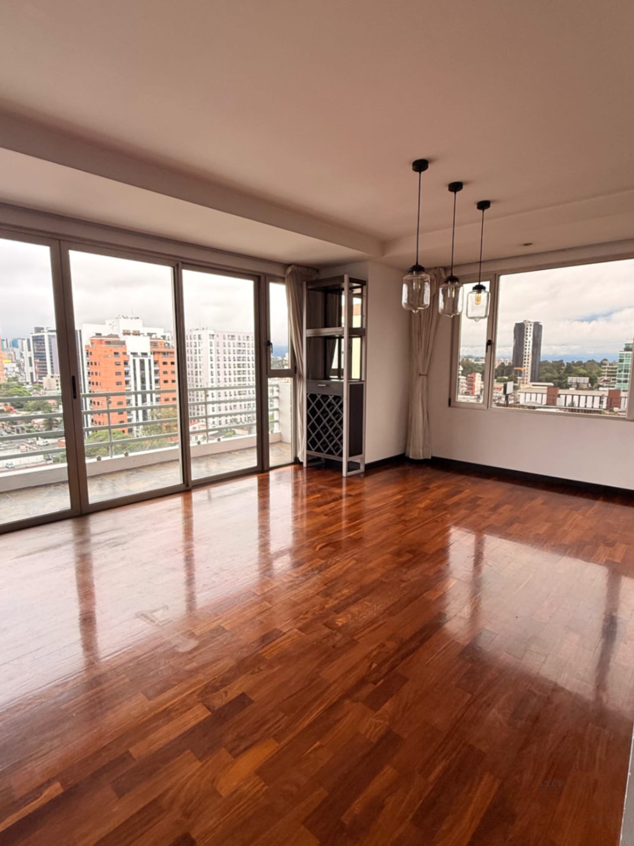 Apartamento zona 10 cerca de La Estacion — Apartamento en Venta en Aria, Zona 10, Guatemala, Ciudad — foto 1 de 13